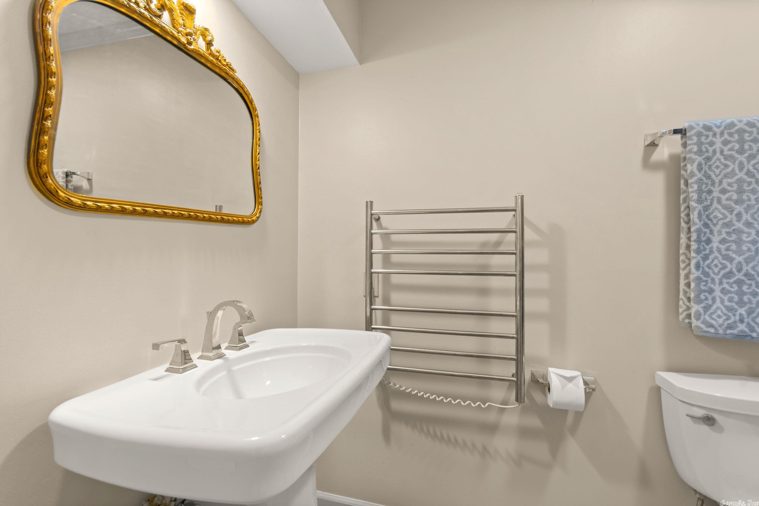 PLEASANT VALLEY - Residential