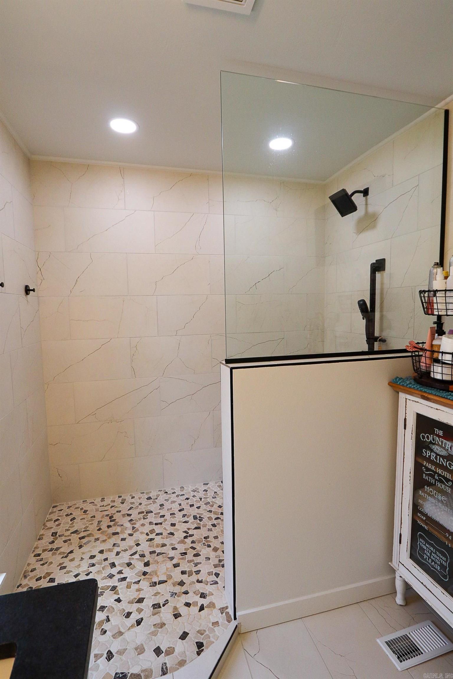 DRIFTWOOD SHORES ESTATES - Residential