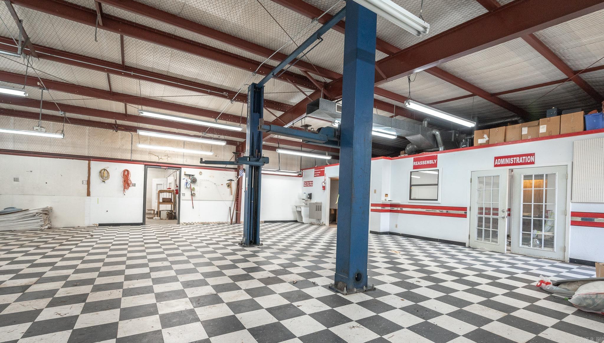Metes & Bounds - Commercial Sale