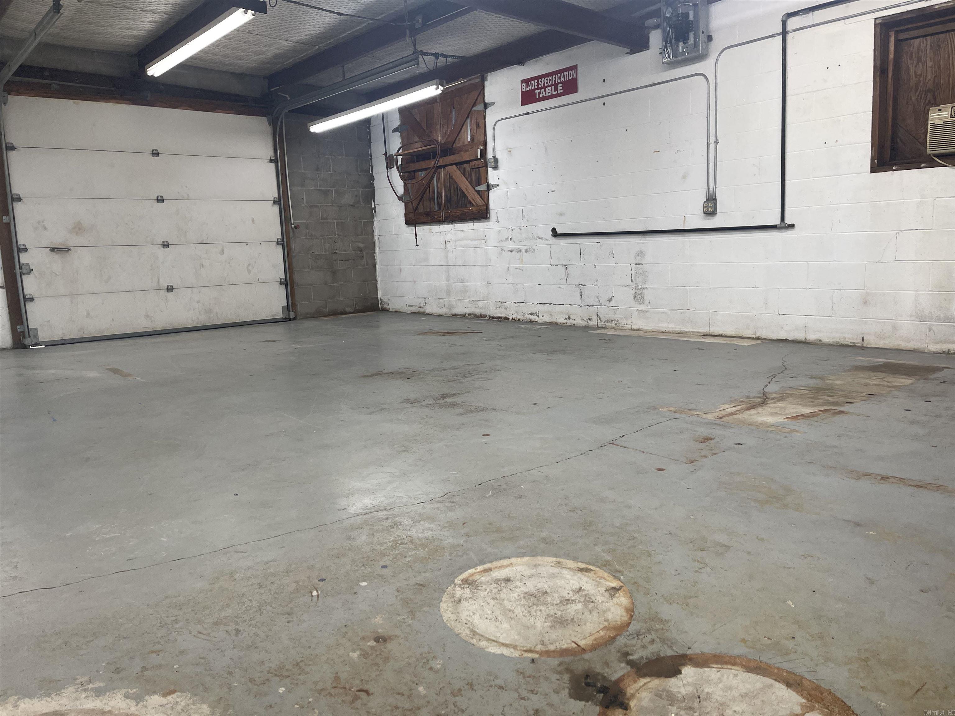 Metes & Bounds - Commercial Sale