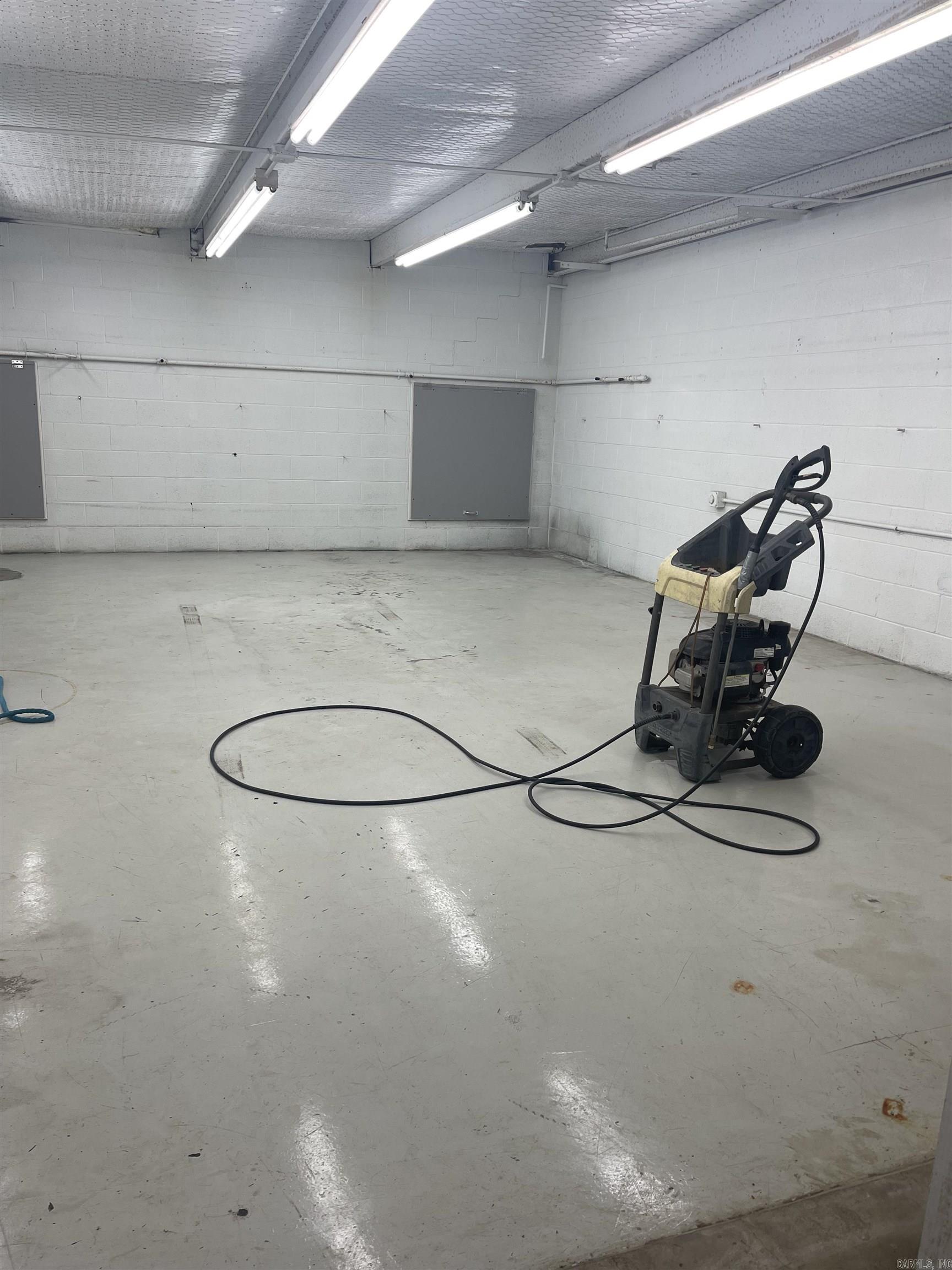 Metes & Bounds - Commercial Sale