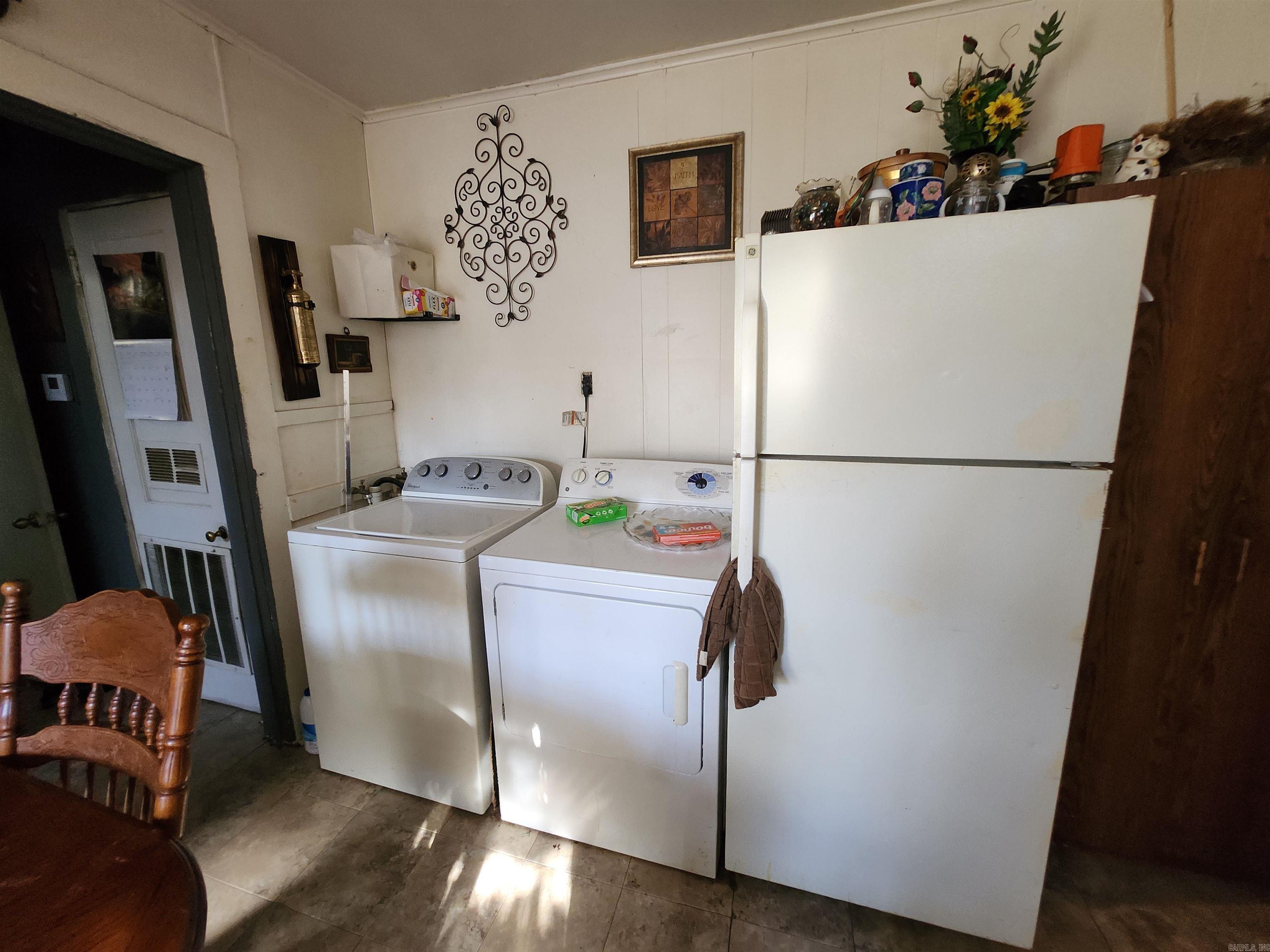 Moores Glendale - Residential Income