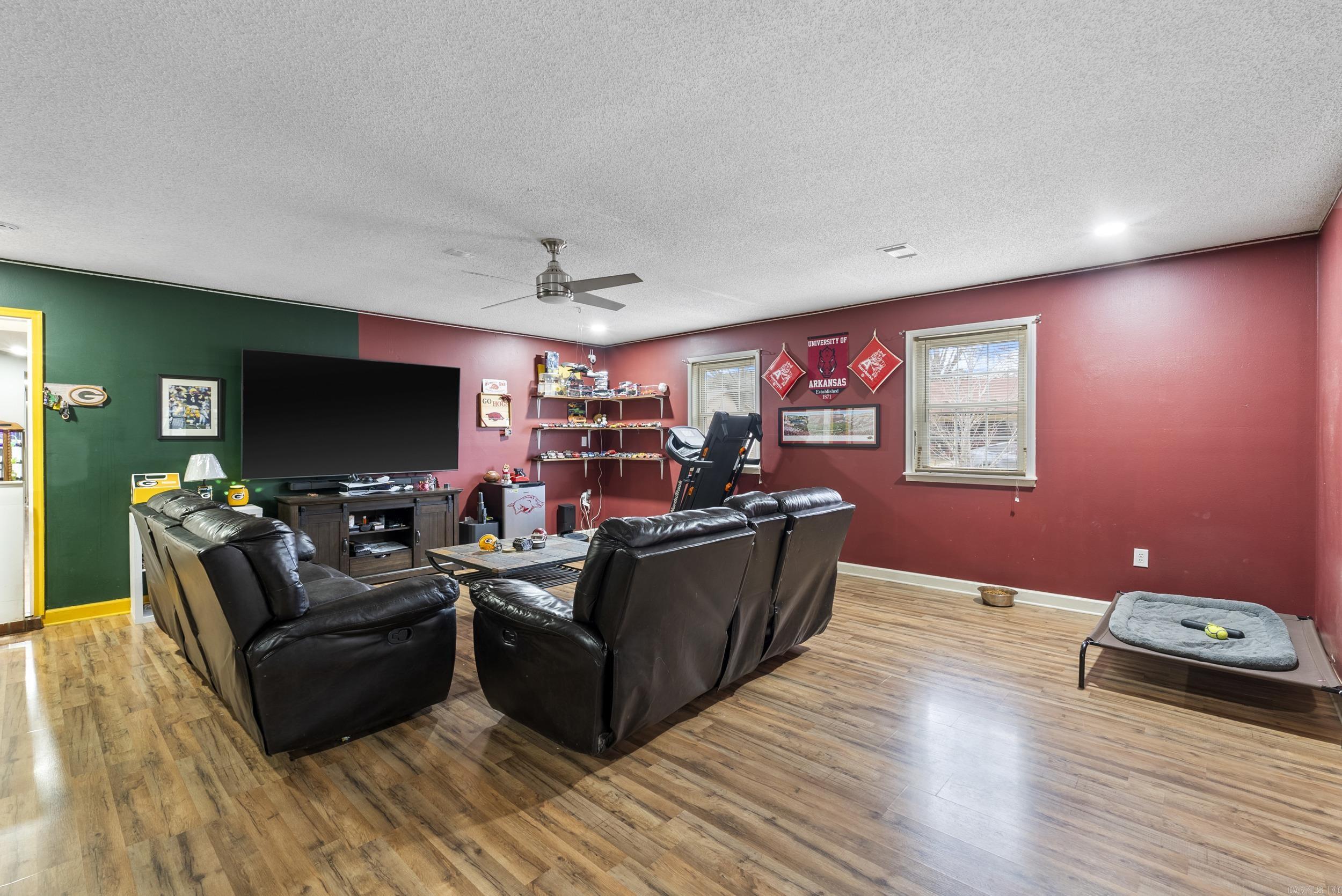 INDIAN MEADOWS - Residential