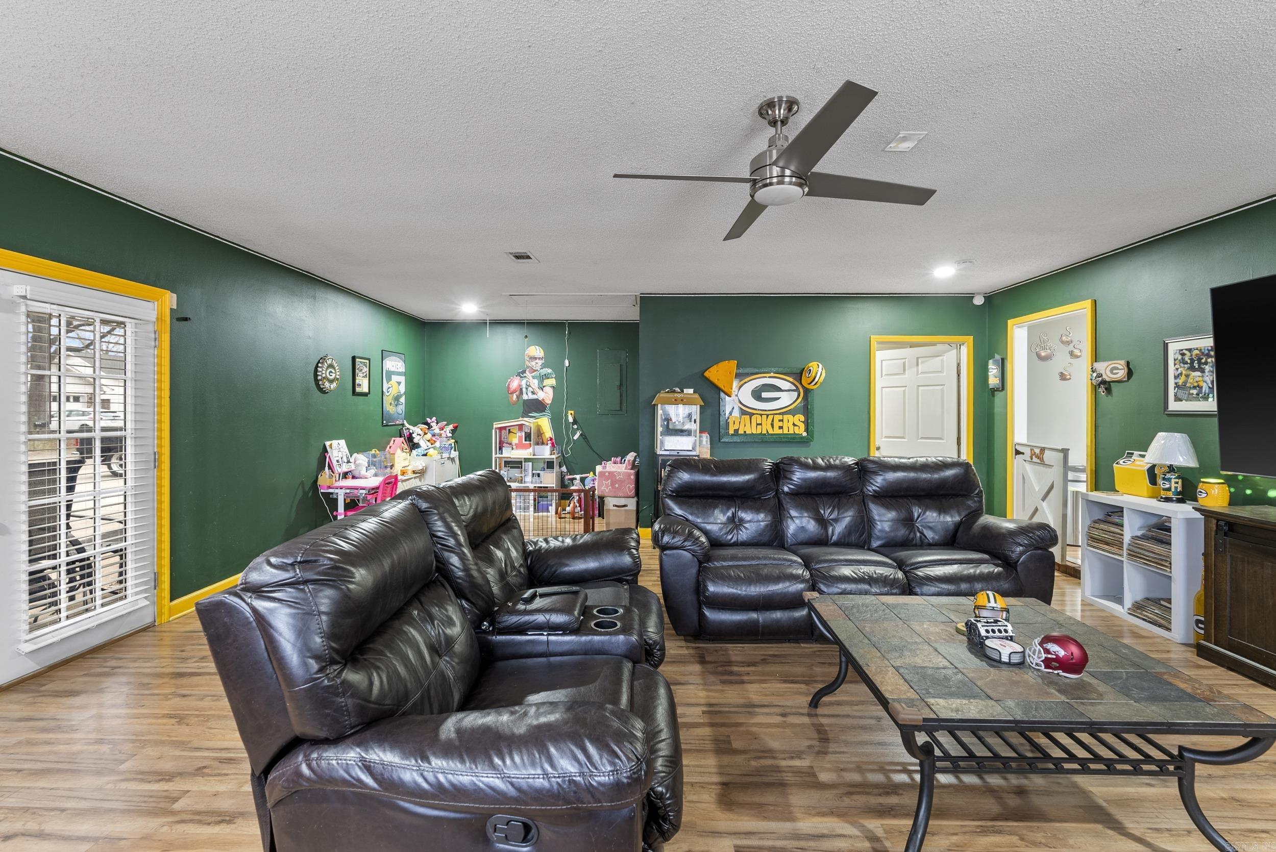 INDIAN MEADOWS - Residential