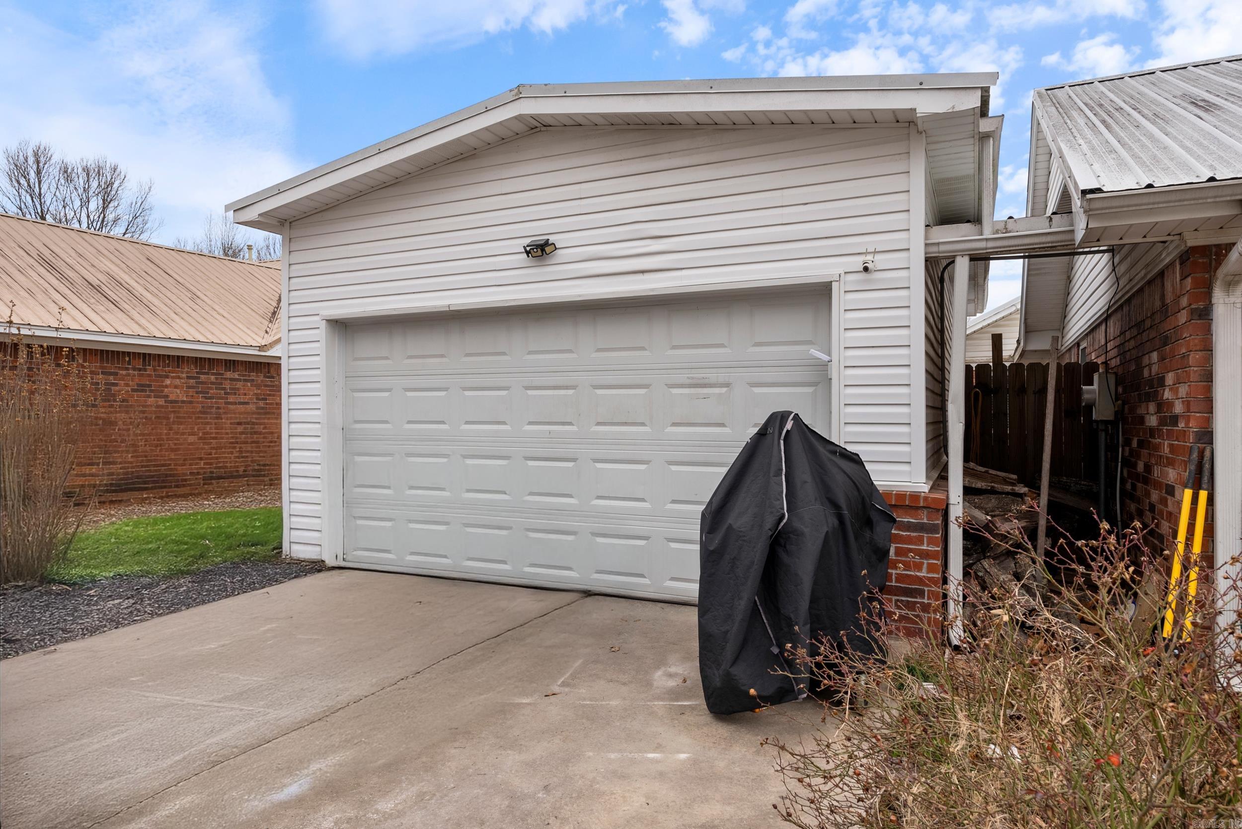 INDIAN MEADOWS - Residential