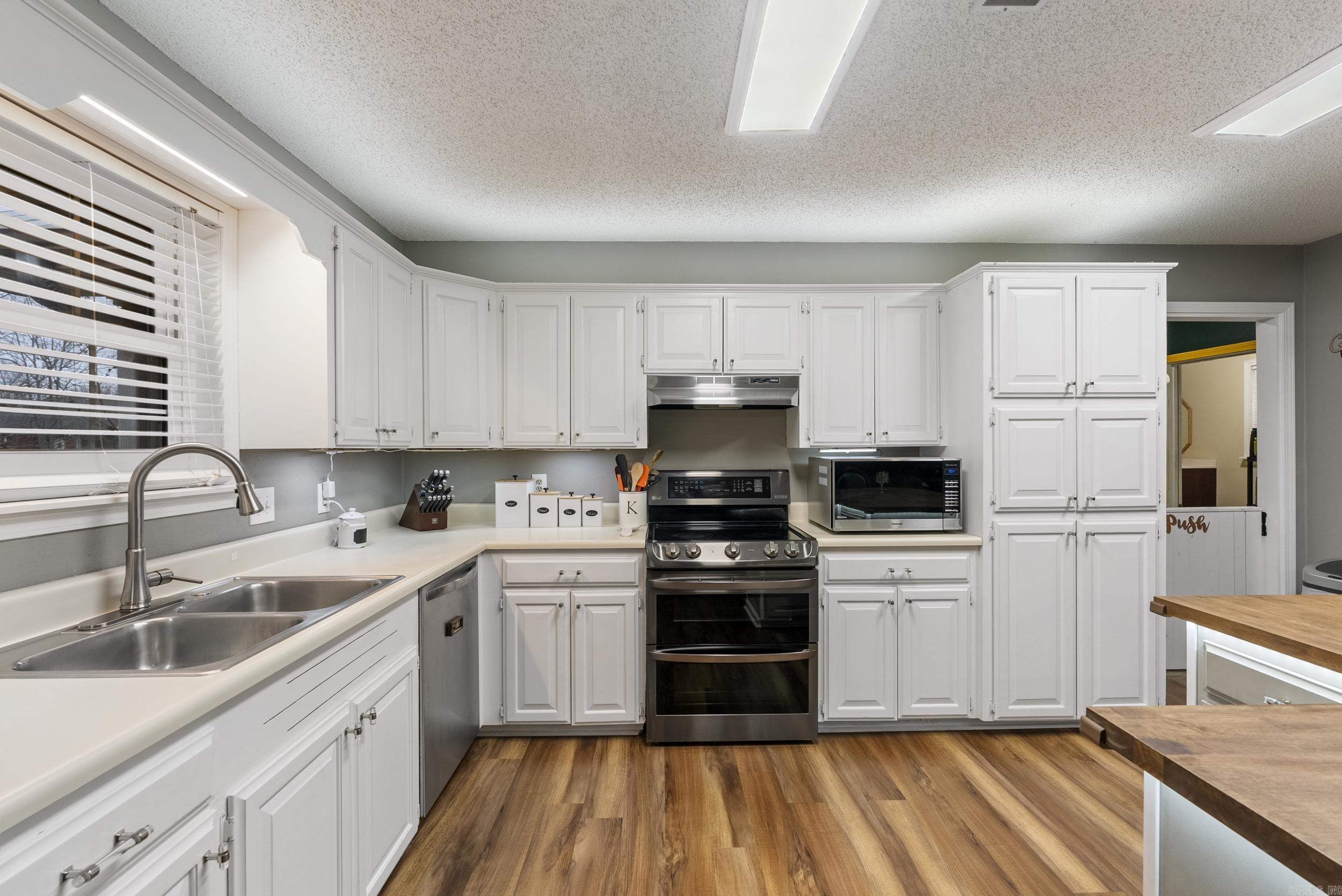 INDIAN MEADOWS - Residential