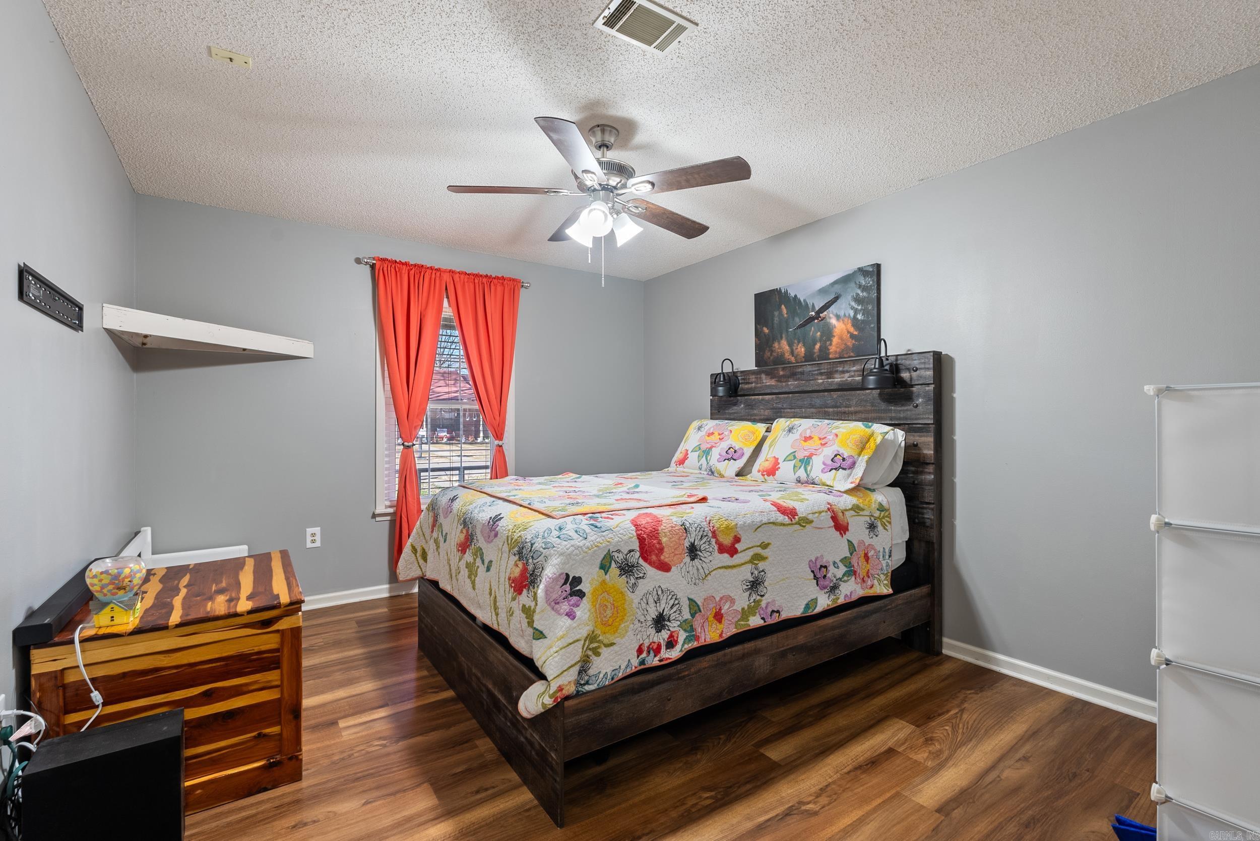 INDIAN MEADOWS - Residential
