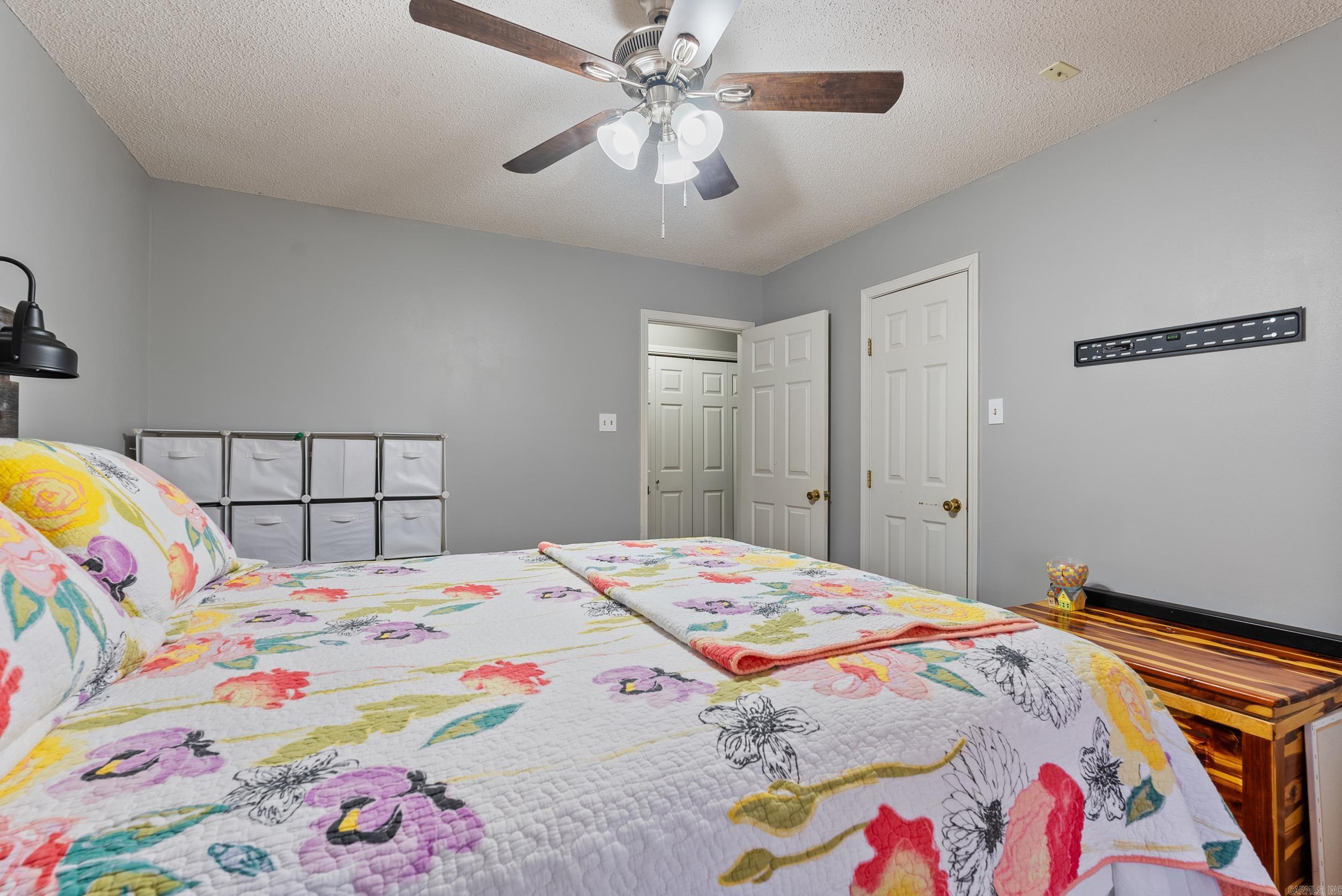 INDIAN MEADOWS - Residential