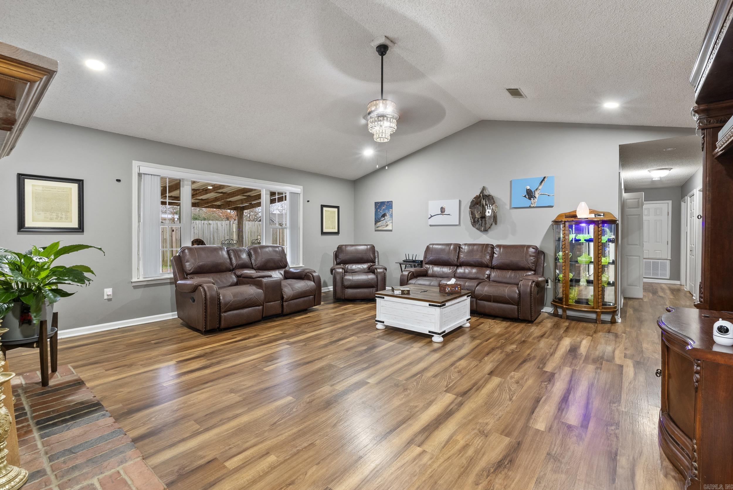 INDIAN MEADOWS - Residential