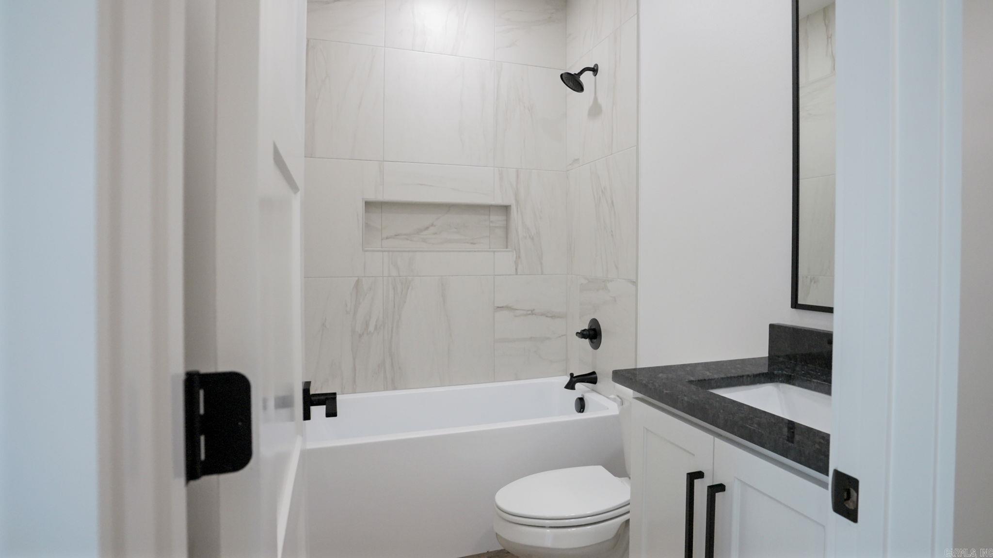 LANDING AT EMERALD ISLE - LAKE - Residential