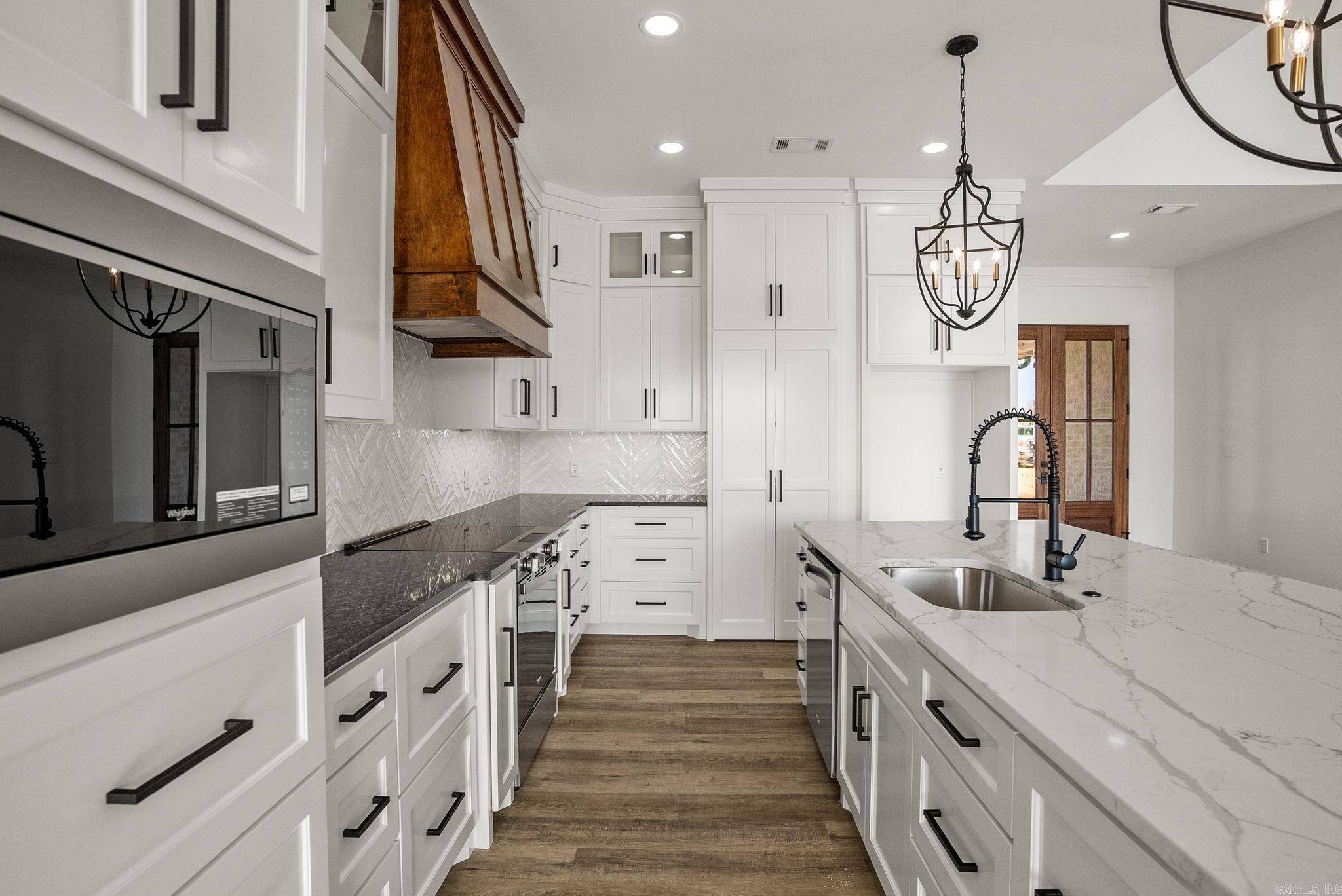 LANDING AT EMERALD ISLE - LAKE - Residential