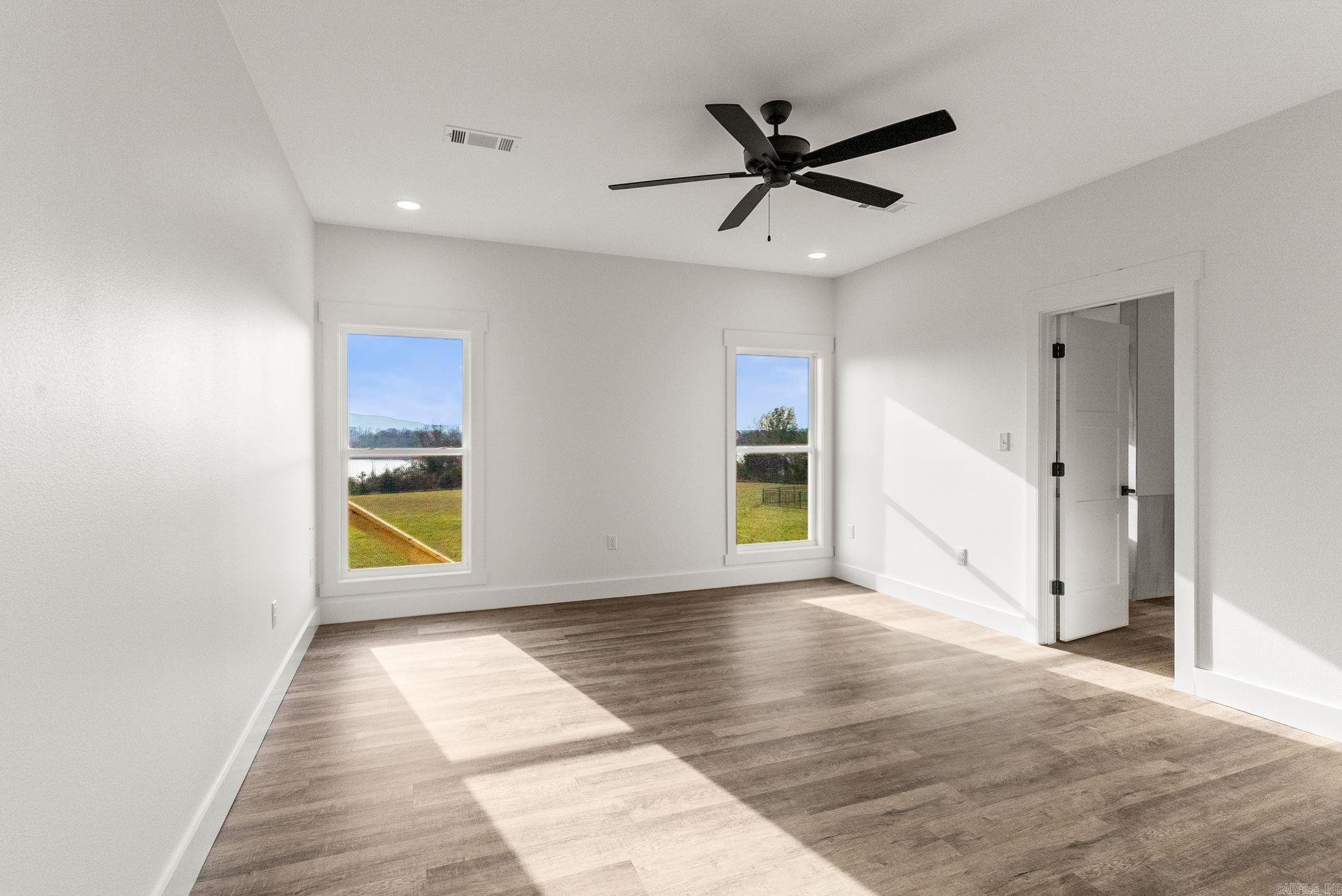 LANDING AT EMERALD ISLE - LAKE - Residential