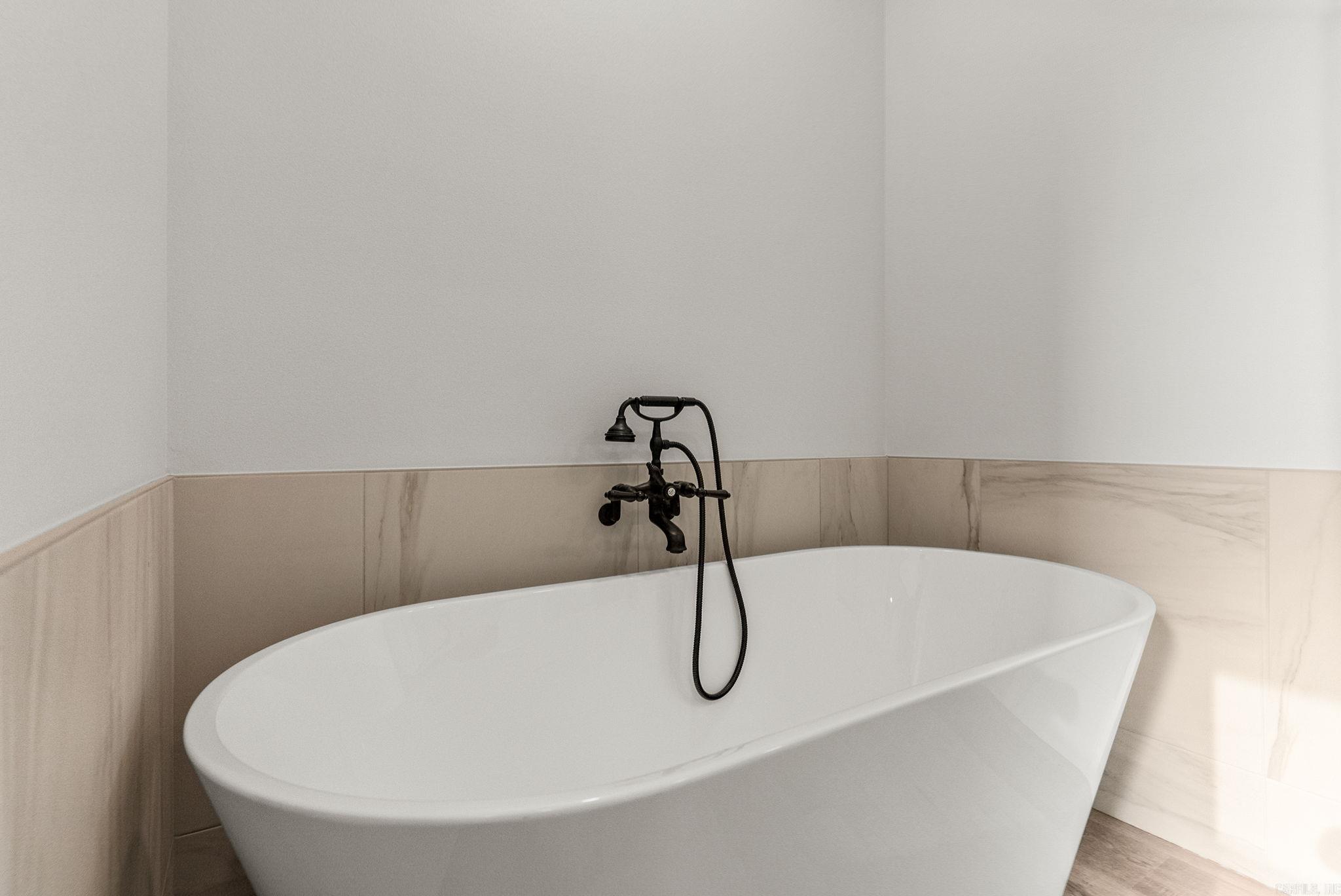 LANDING AT EMERALD ISLE - LAKE - Residential