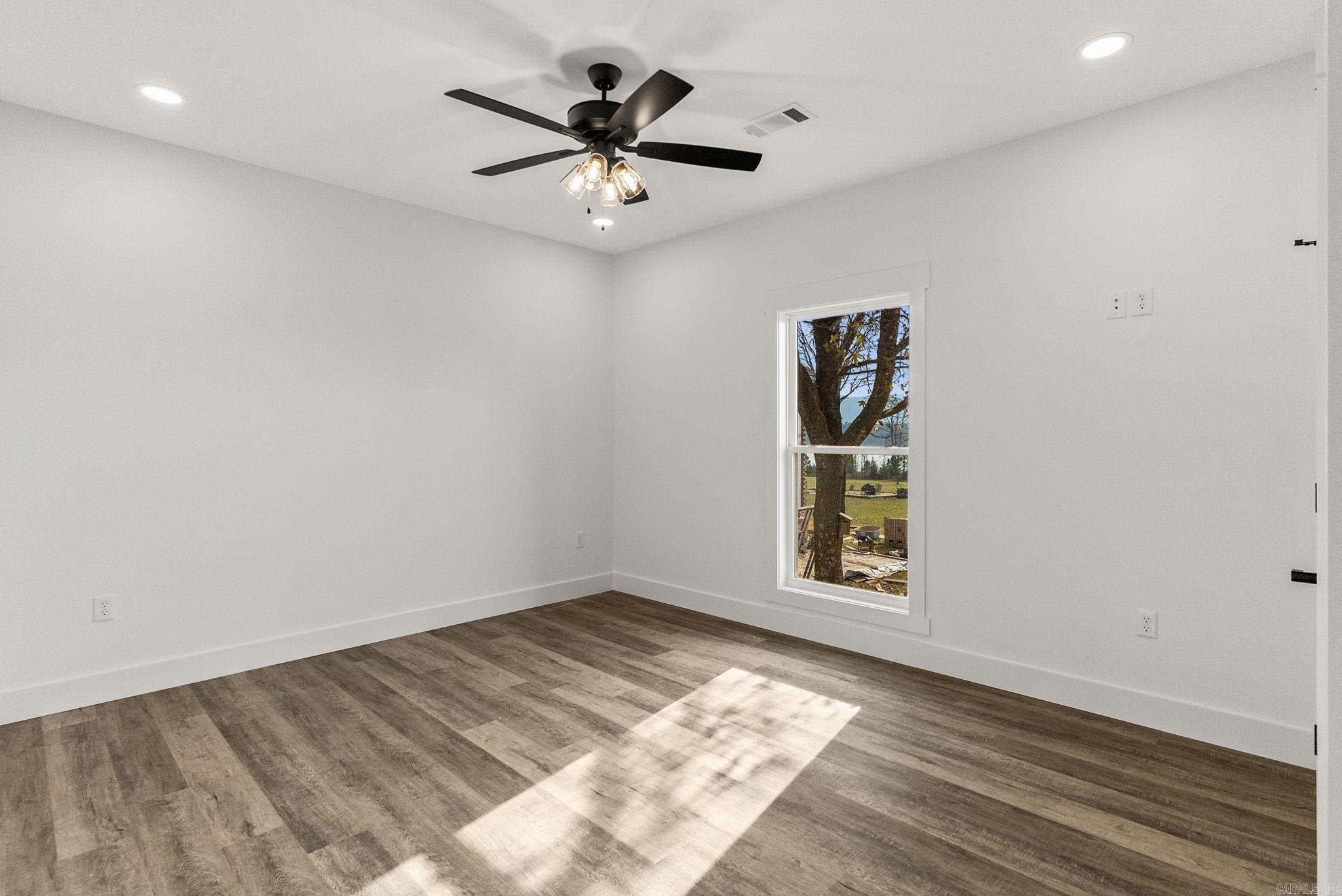 LANDING AT EMERALD ISLE - LAKE - Residential