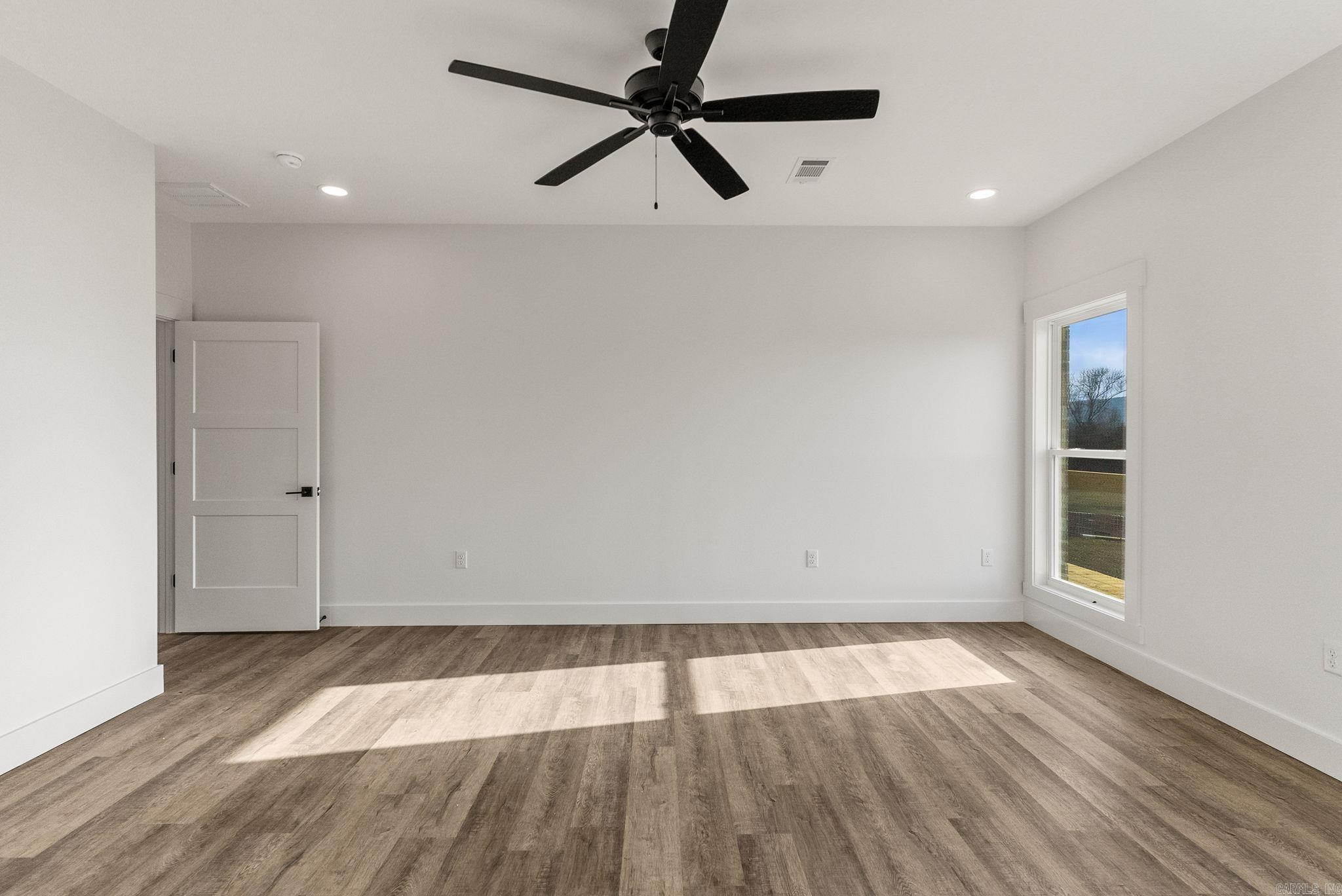 LANDING AT EMERALD ISLE - LAKE - Residential