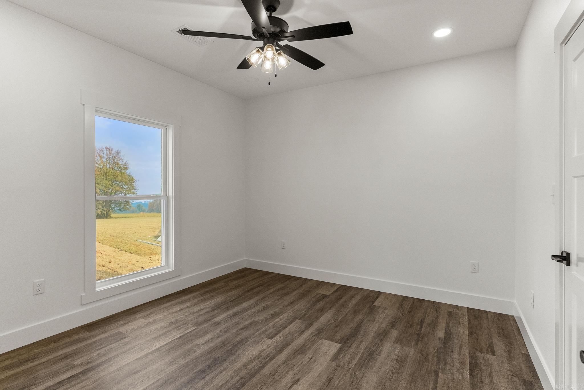 LANDING AT EMERALD ISLE - LAKE - Residential