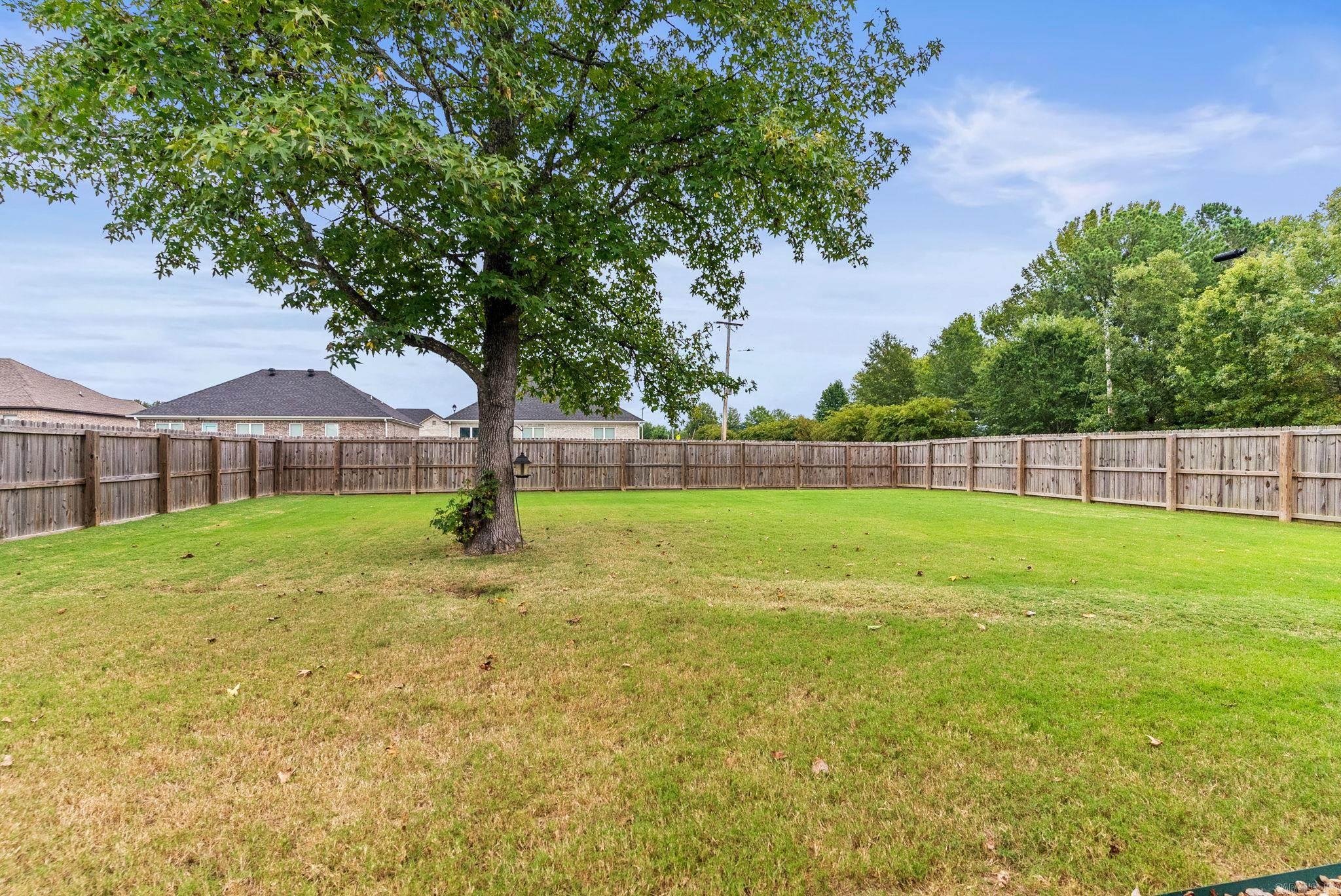 WILLOW OAK MANOR - Residential