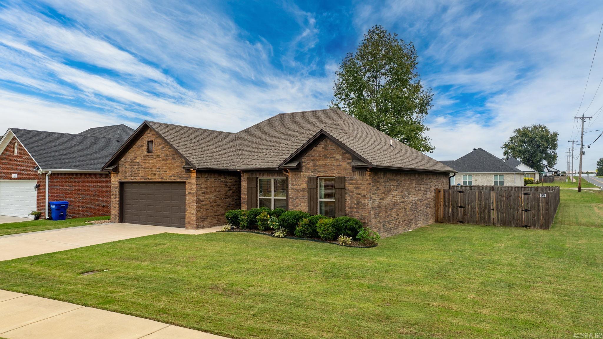 WILLOW OAK MANOR - Residential