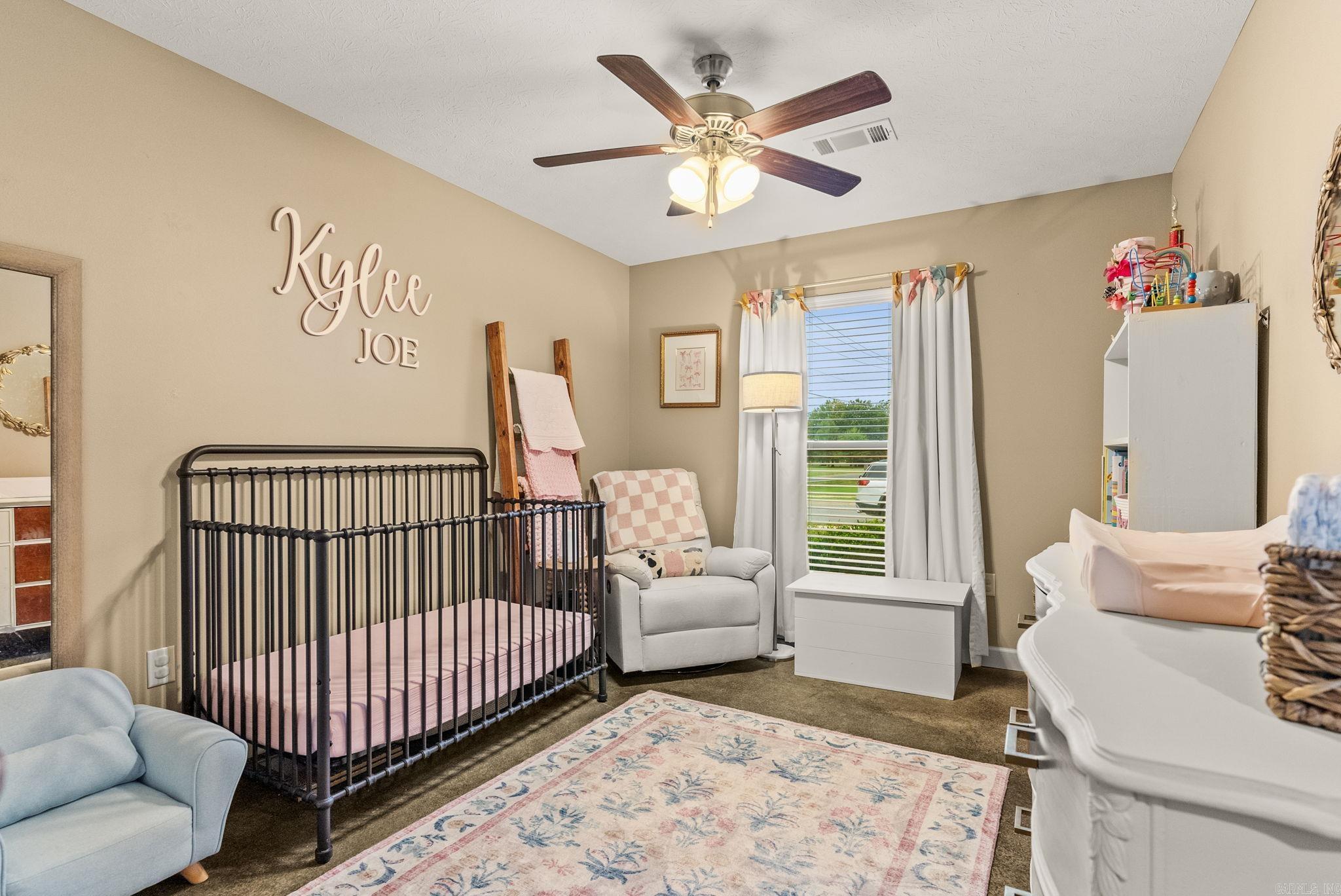 WILLOW OAK MANOR - Residential