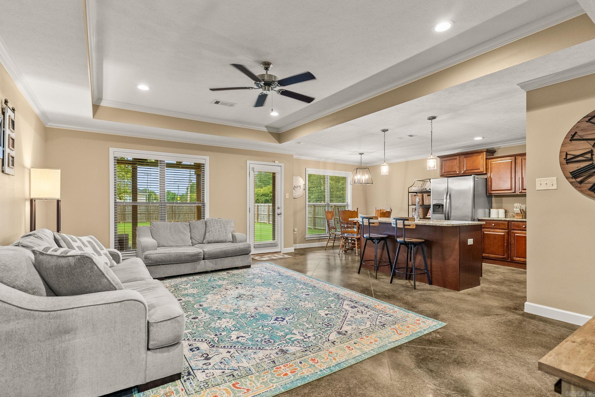 WILLOW OAK MANOR - Residential