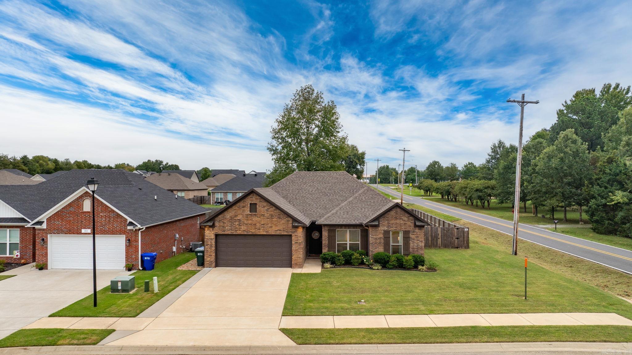 WILLOW OAK MANOR - Residential
