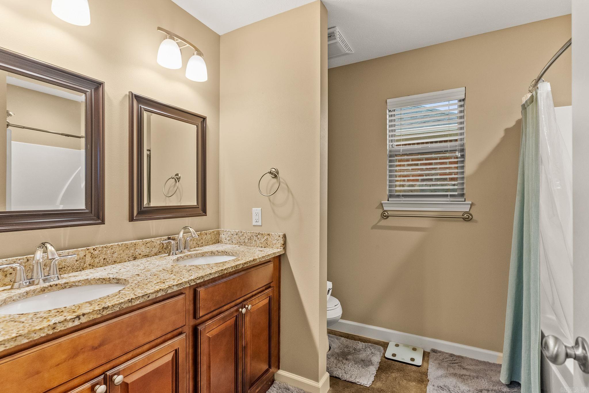 WILLOW OAK MANOR - Residential