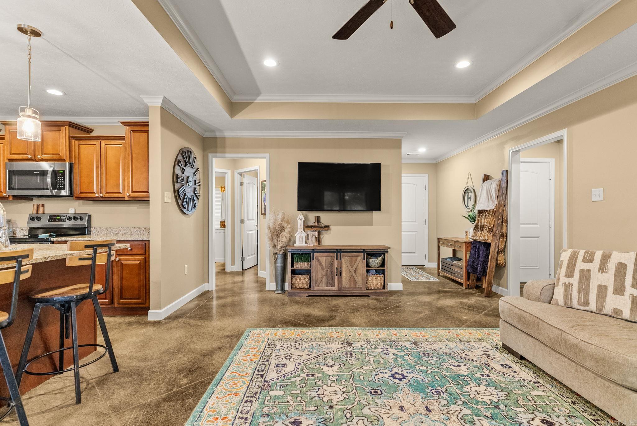 WILLOW OAK MANOR - Residential