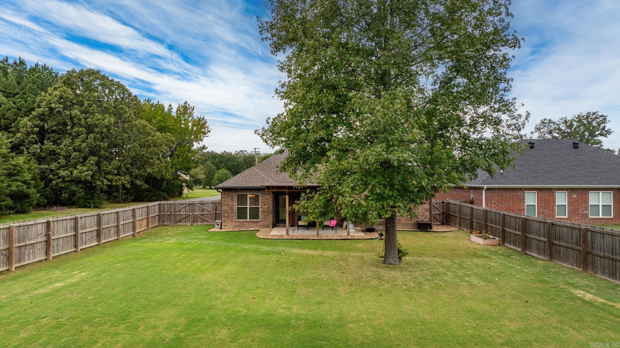 WILLOW OAK MANOR - Residential