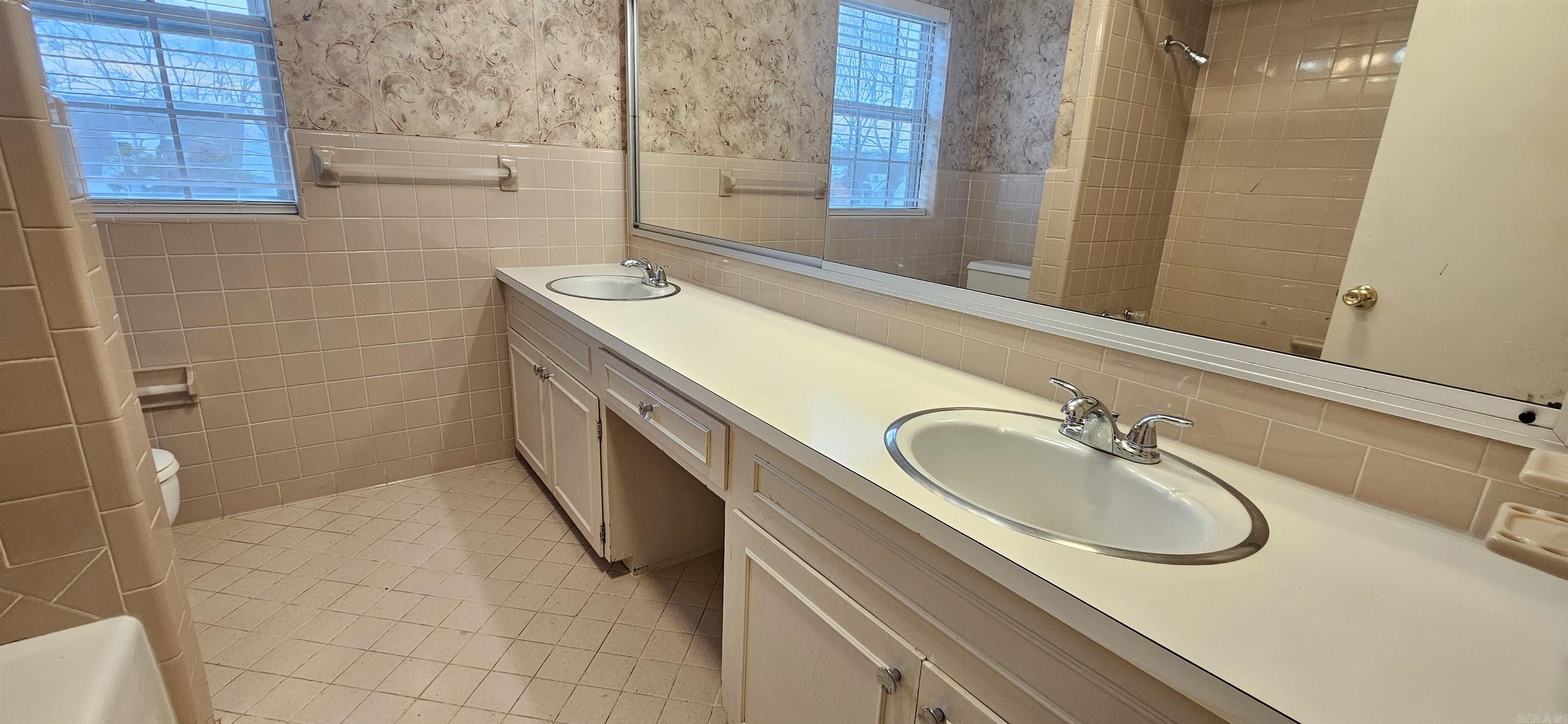 Sturbridge - Residential Lease