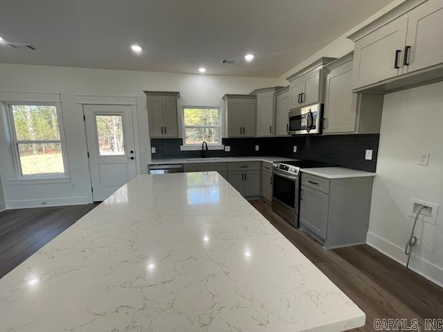 ULES WATSON PLACE - Residential