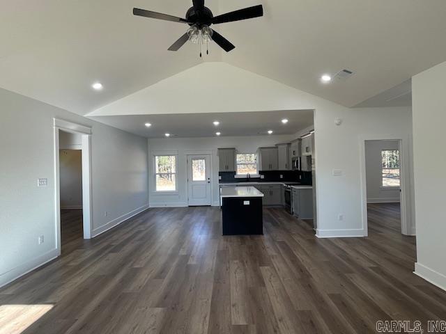 ULES WATSON PLACE - Residential