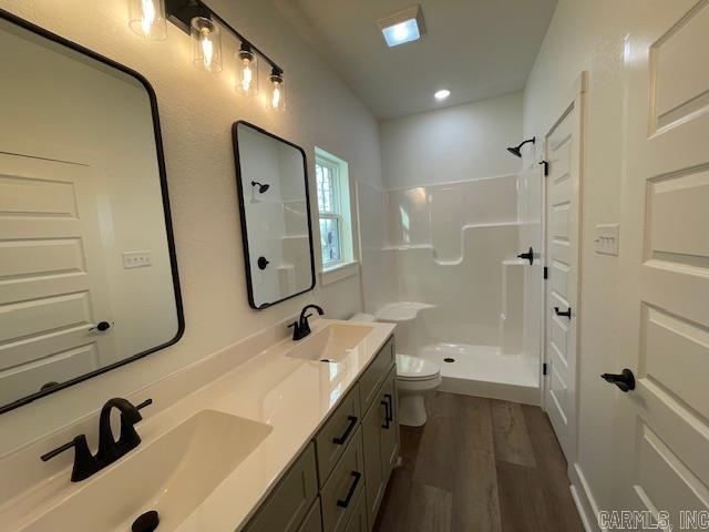 ULES WATSON PLACE - Residential