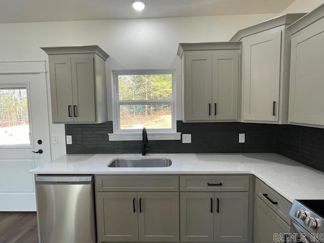 ULES WATSON PLACE - Residential