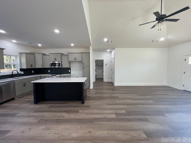 ULES WATSON PLACE - Residential