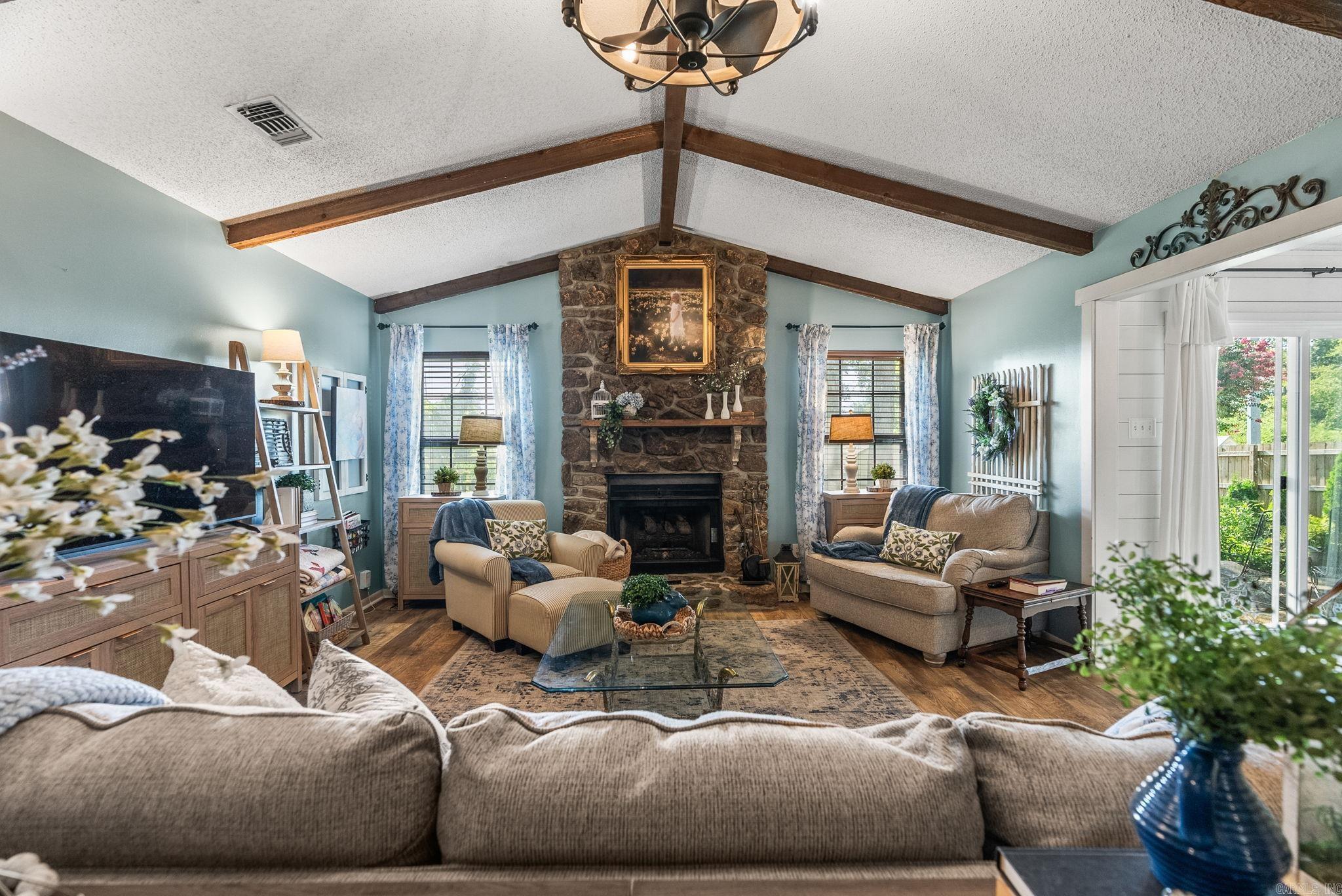 INDIAN HILLS - Residential