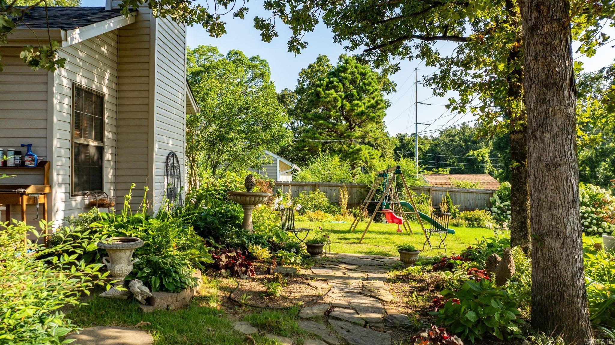 INDIAN HILLS - Residential