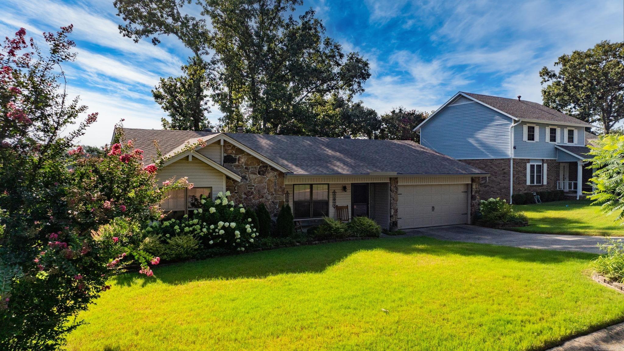 INDIAN HILLS - Residential