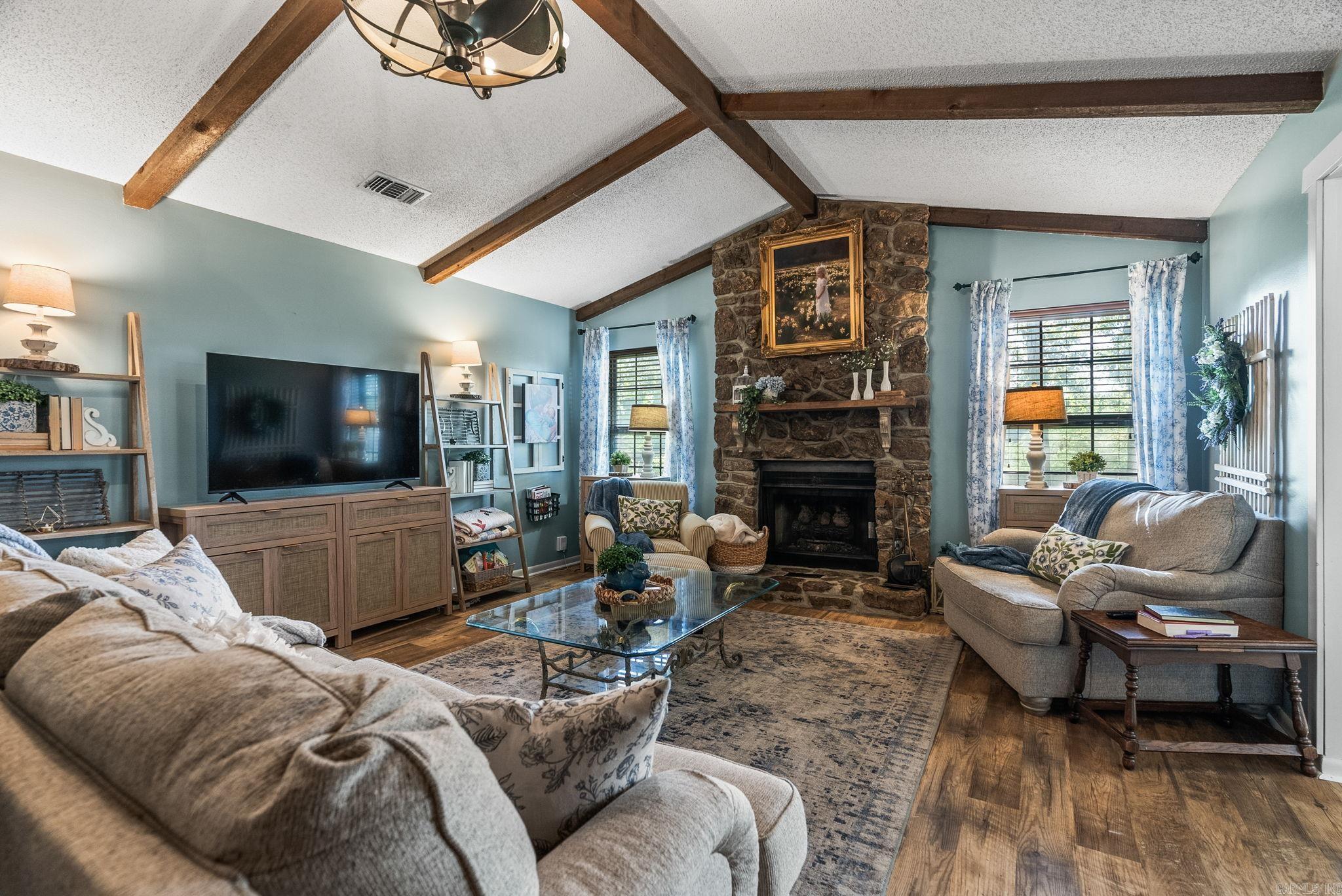 INDIAN HILLS - Residential