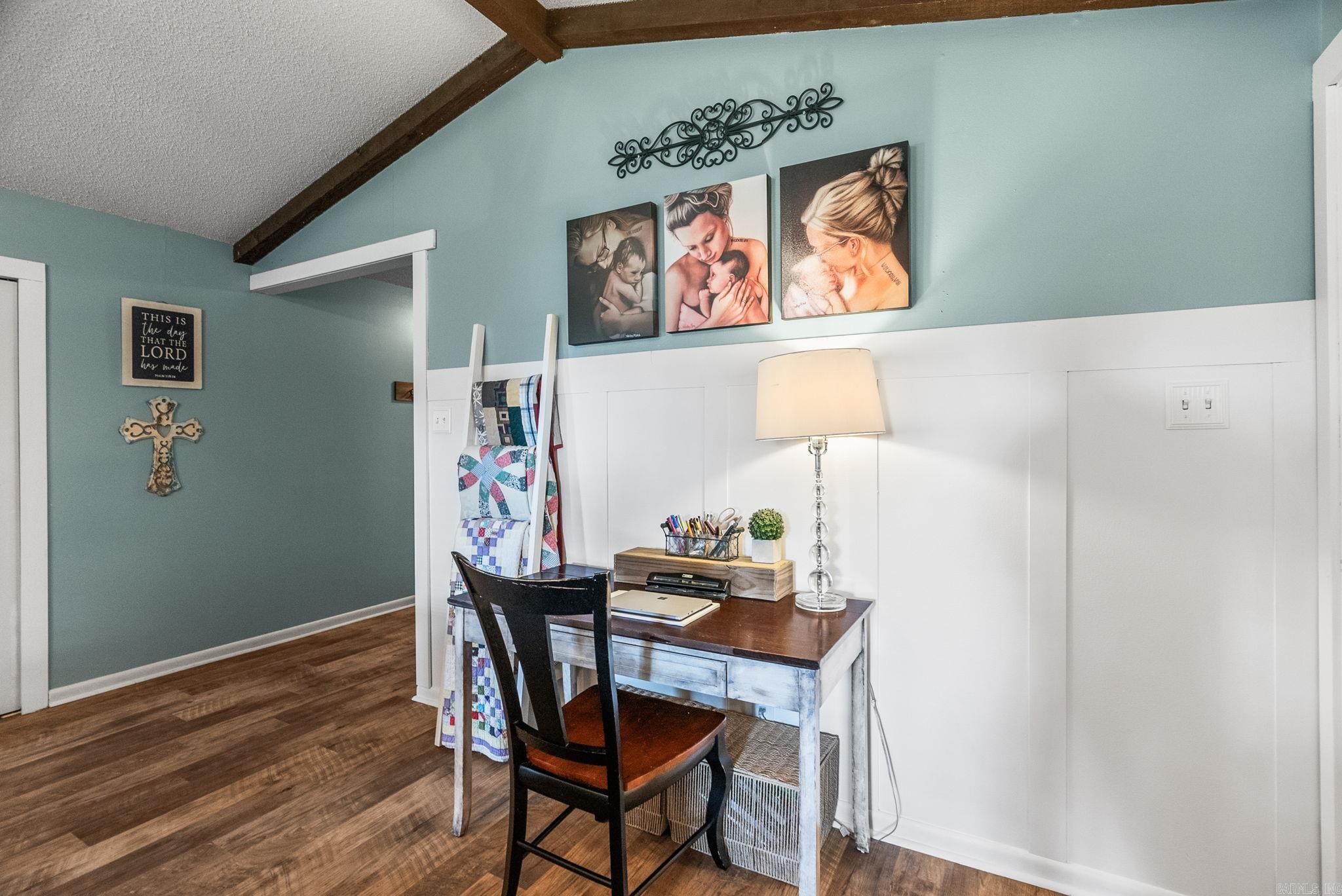 INDIAN HILLS - Residential