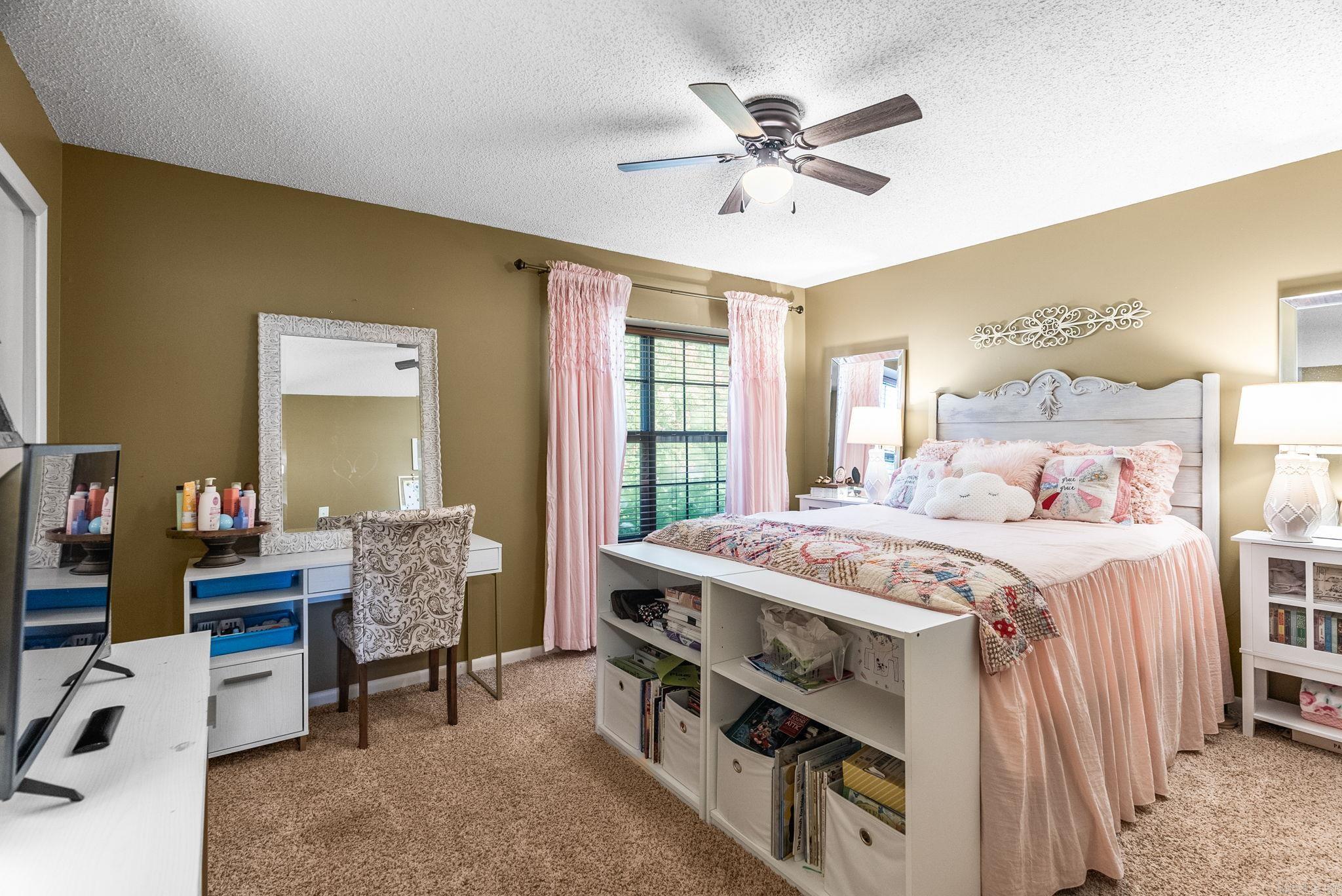 INDIAN HILLS - Residential