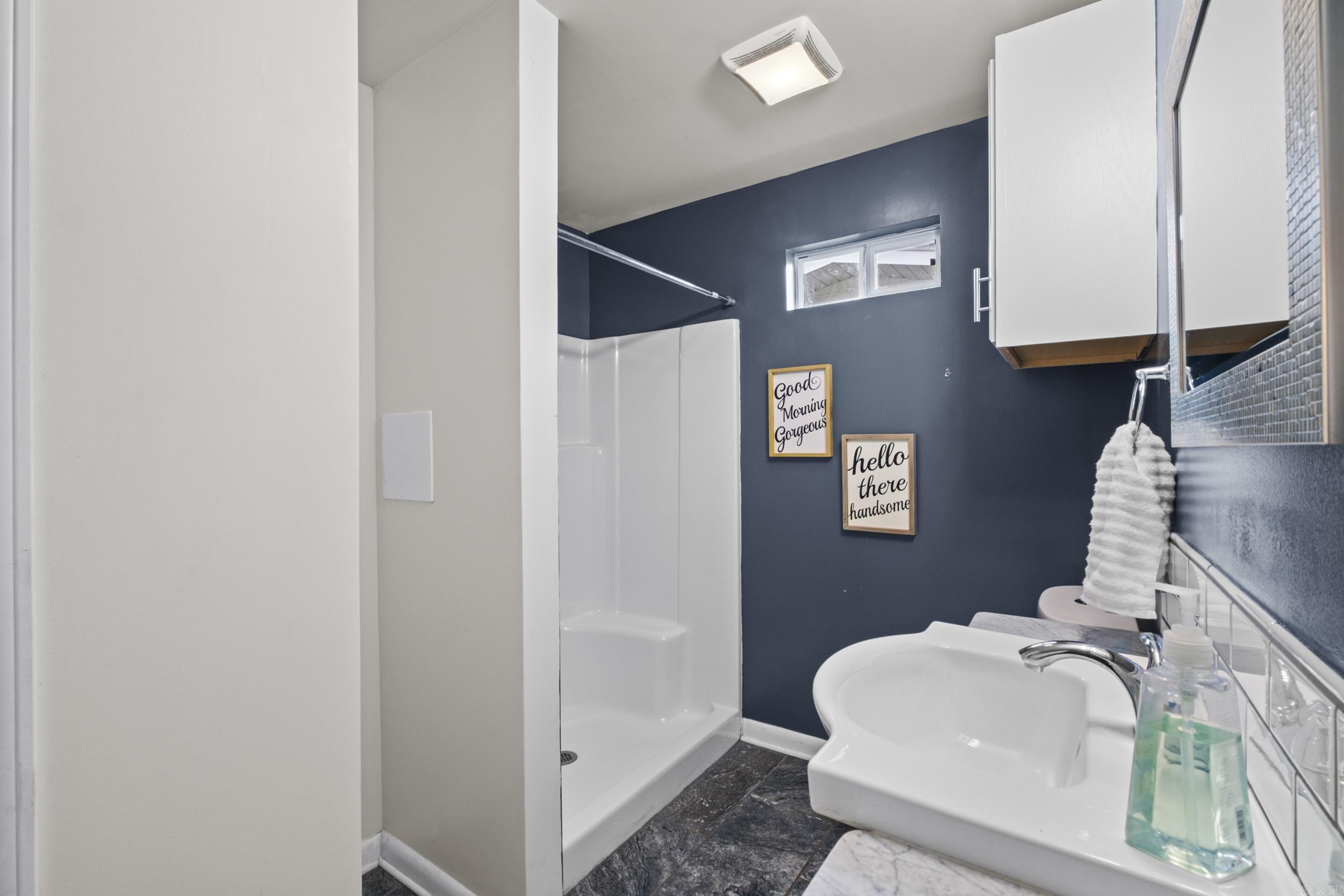 VALLEY VIEW - Residential