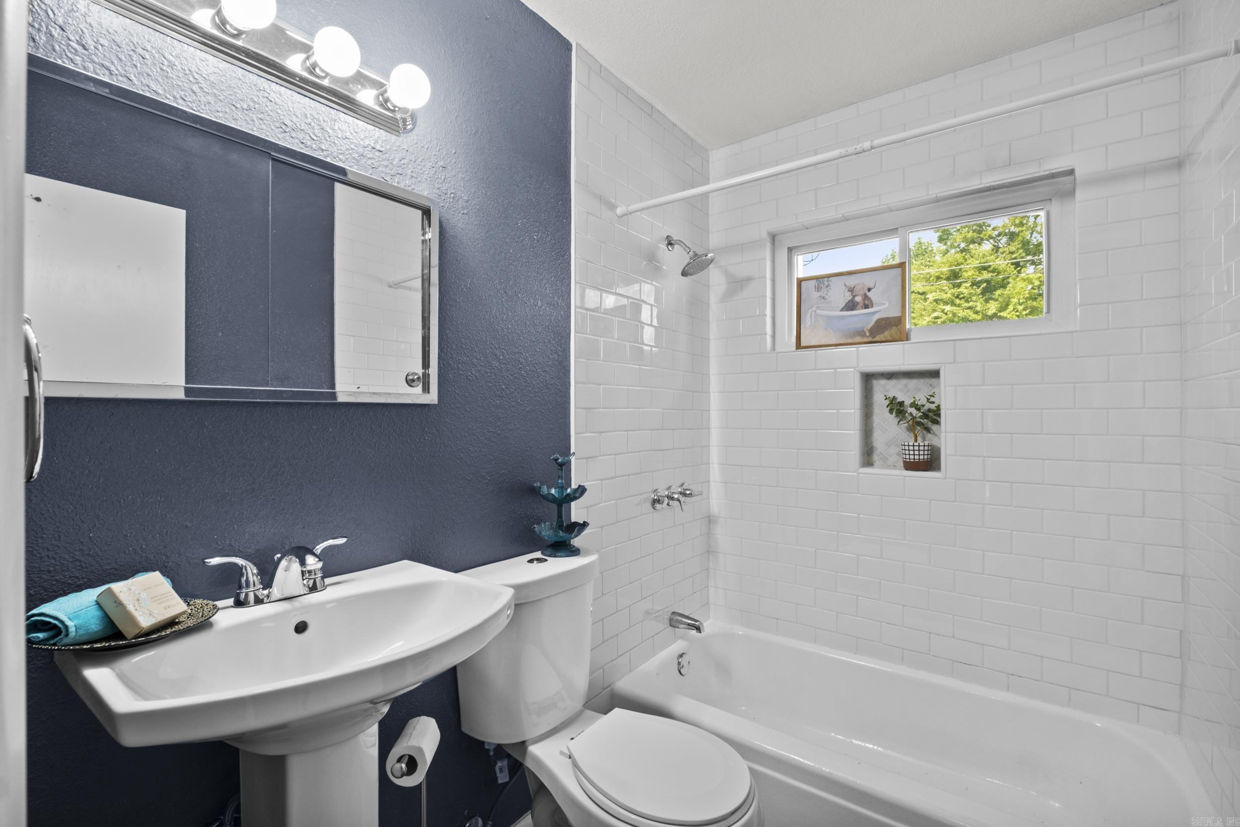 VALLEY VIEW - Residential