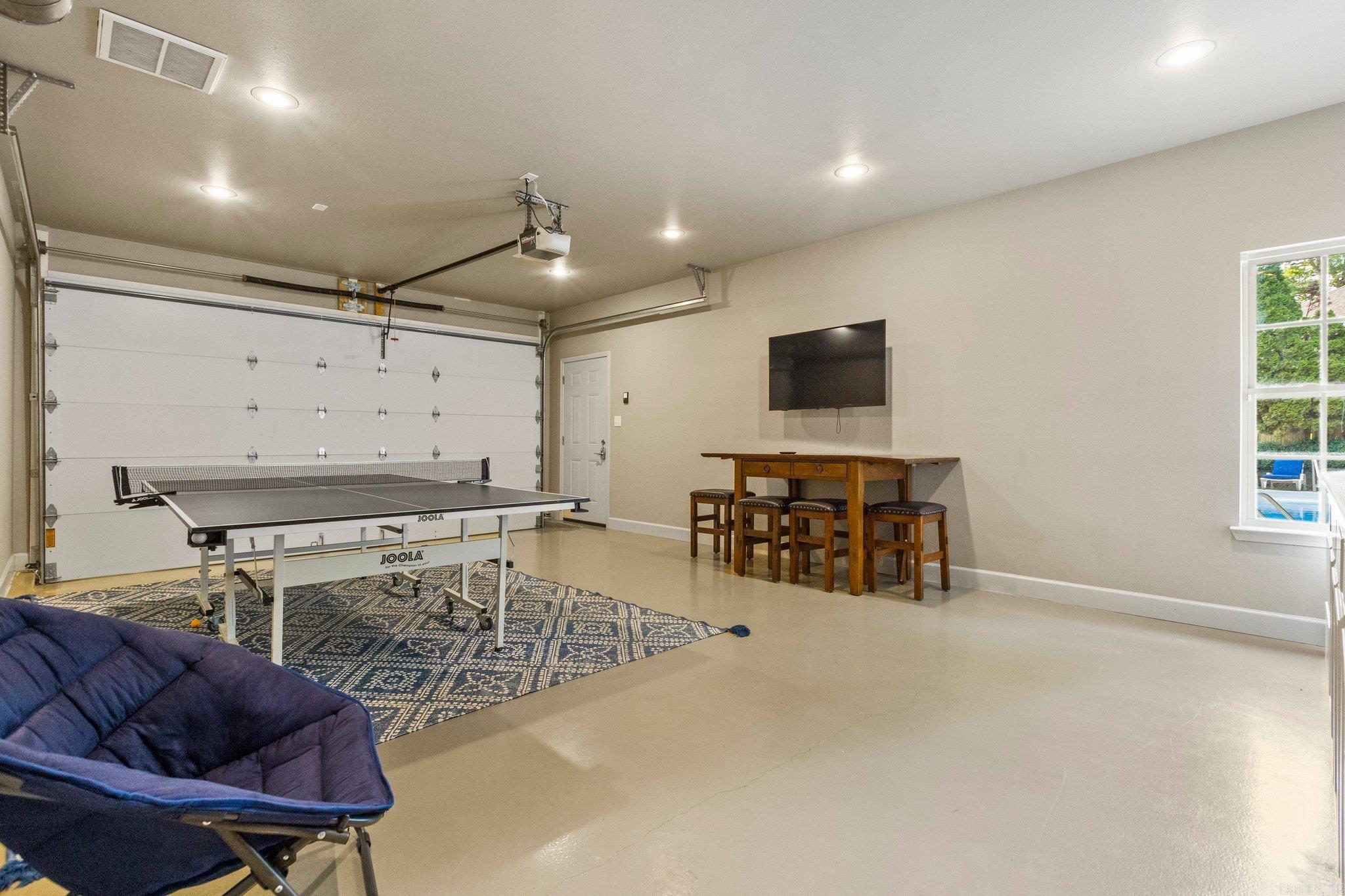 WELLINGTON POINTE ANNEX - Residential