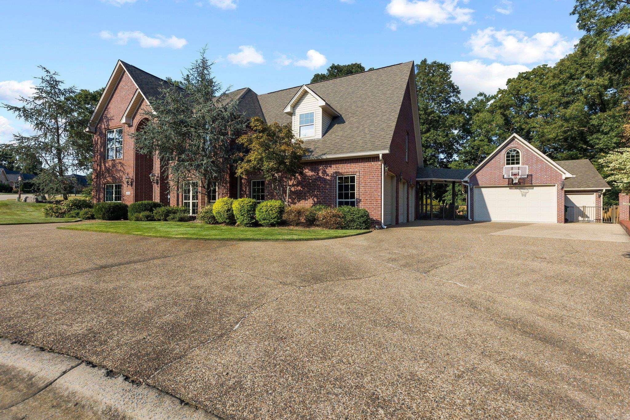 WELLINGTON POINTE ANNEX - Residential