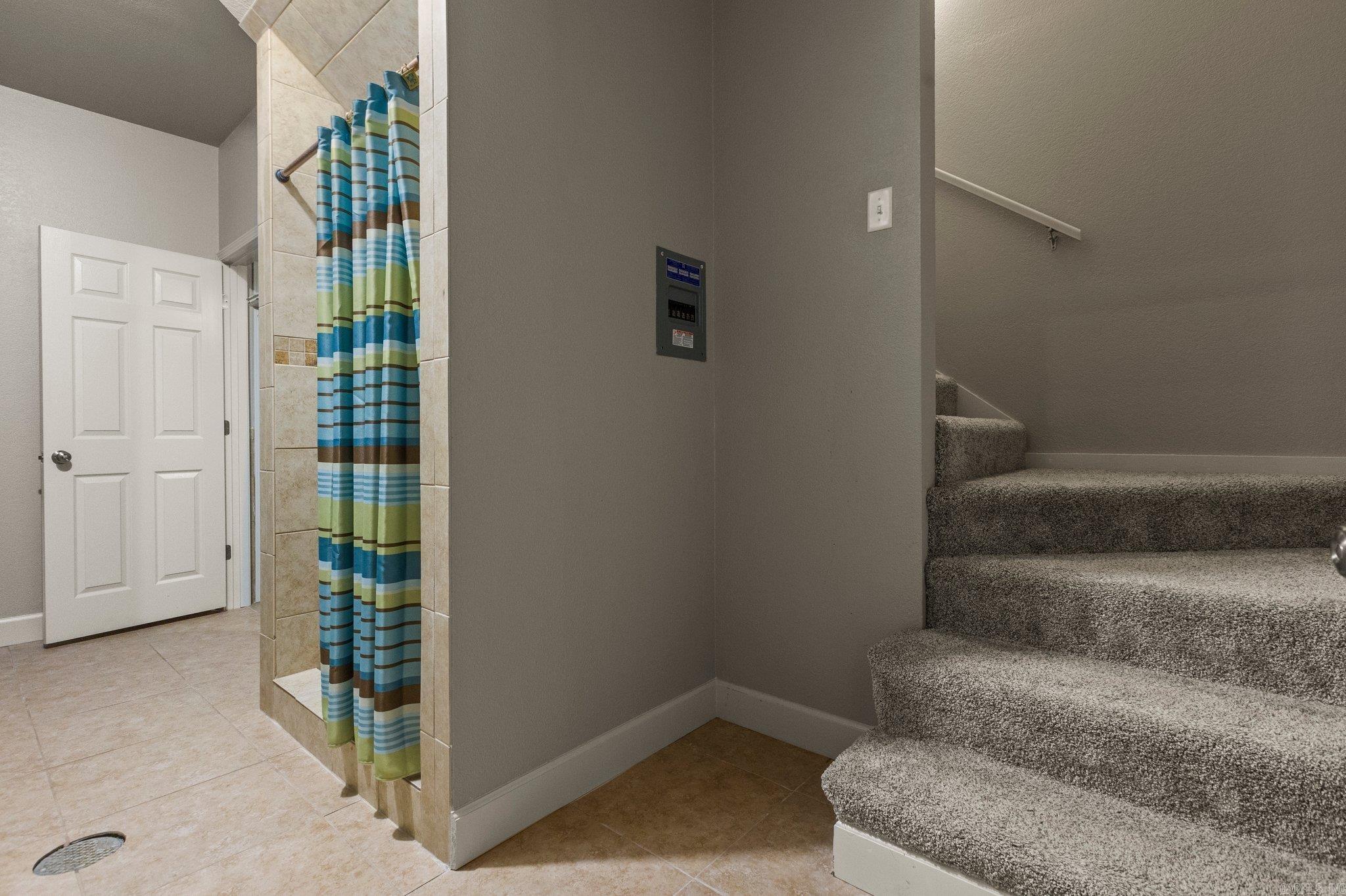 WELLINGTON POINTE ANNEX - Residential