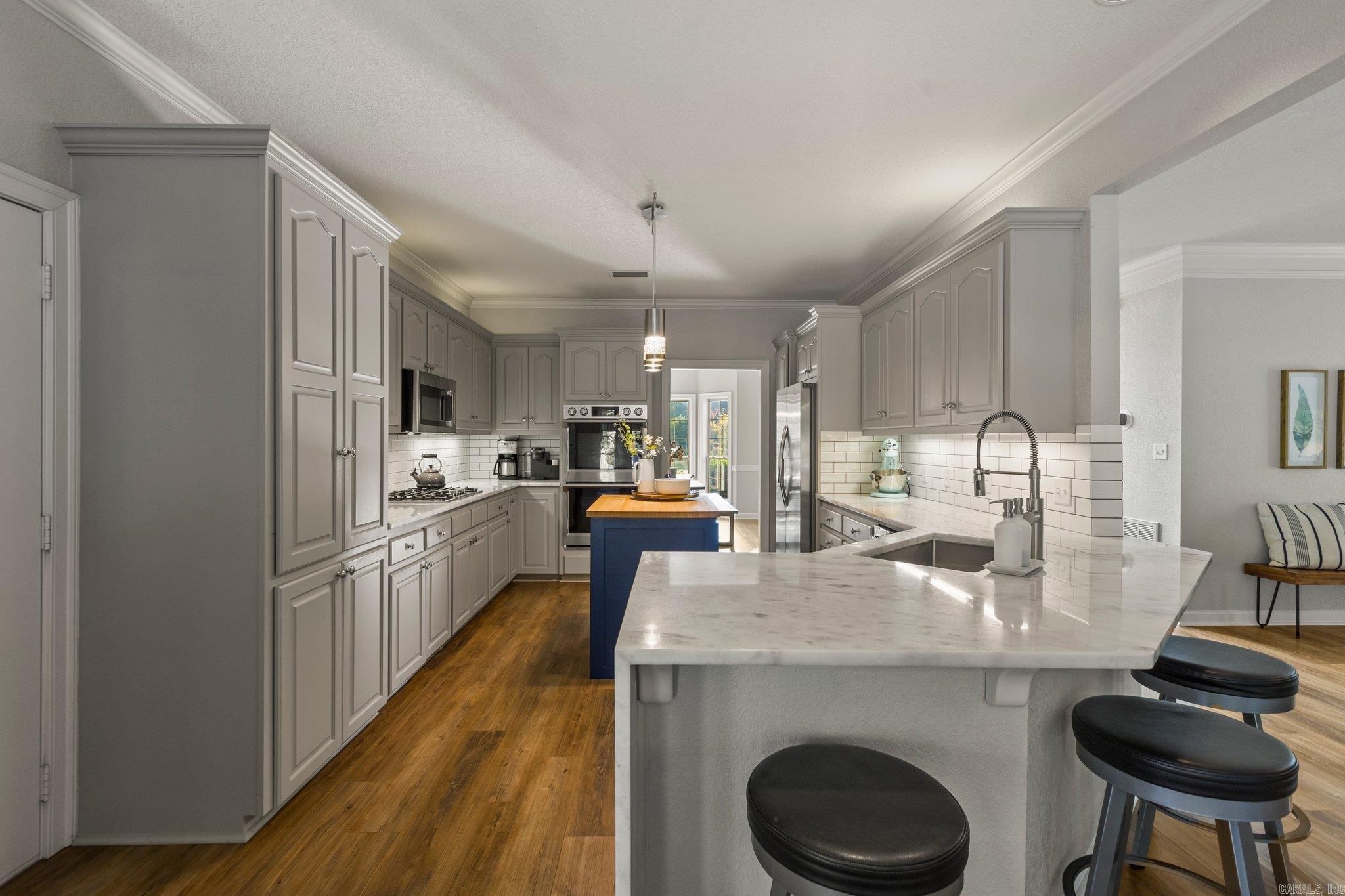 WELLINGTON POINTE ANNEX - Residential