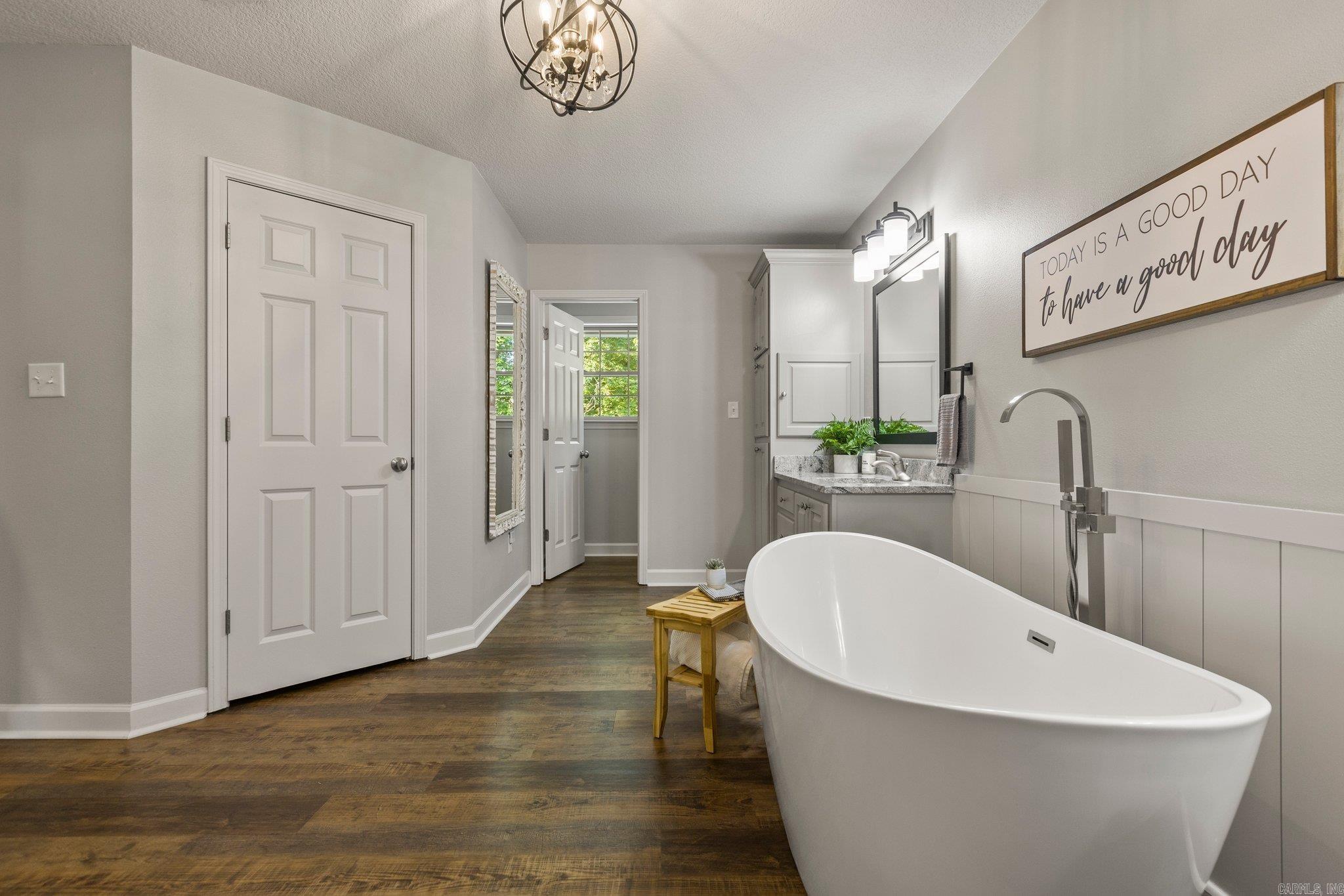 WELLINGTON POINTE ANNEX - Residential