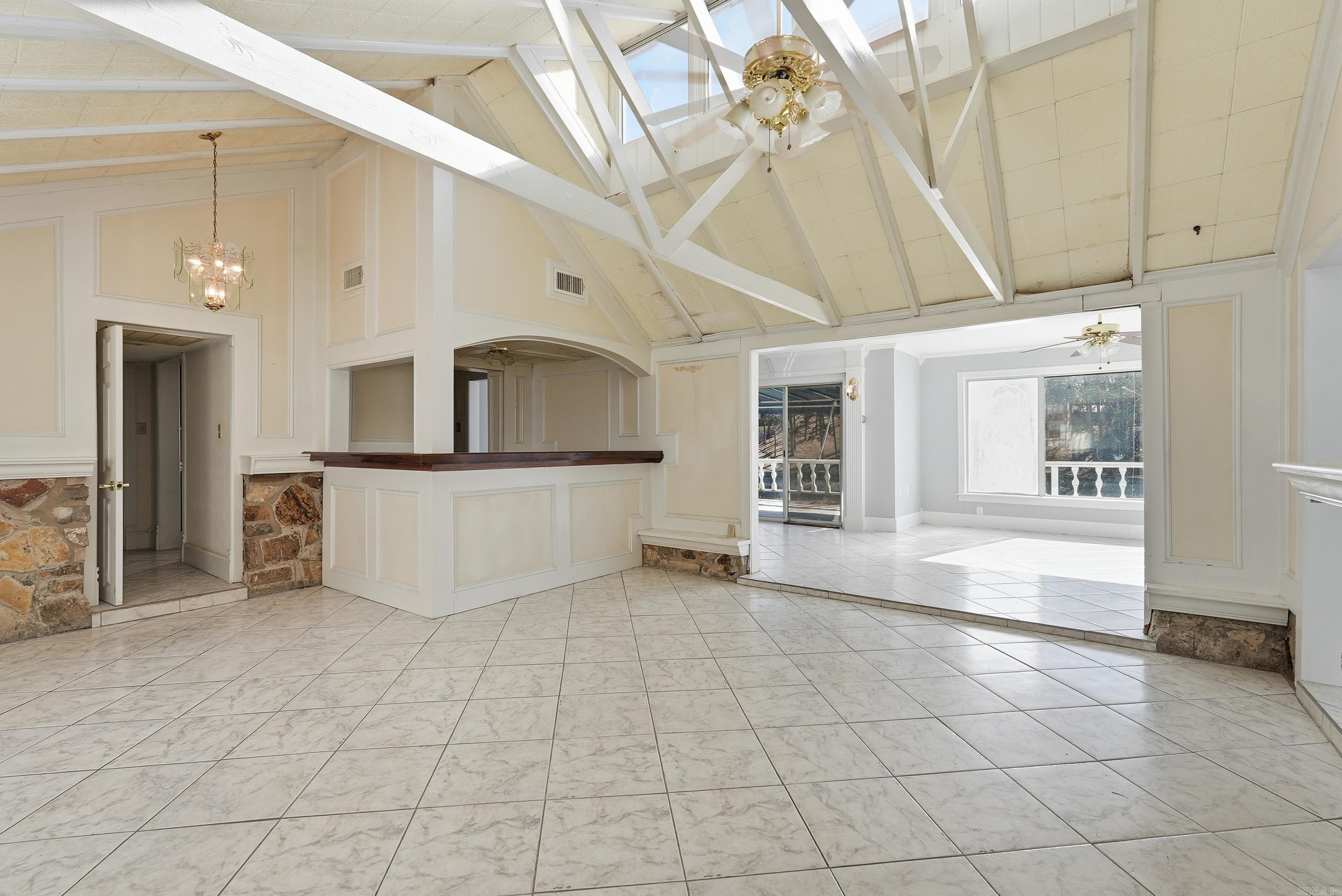 TWIN POINTS - Residential