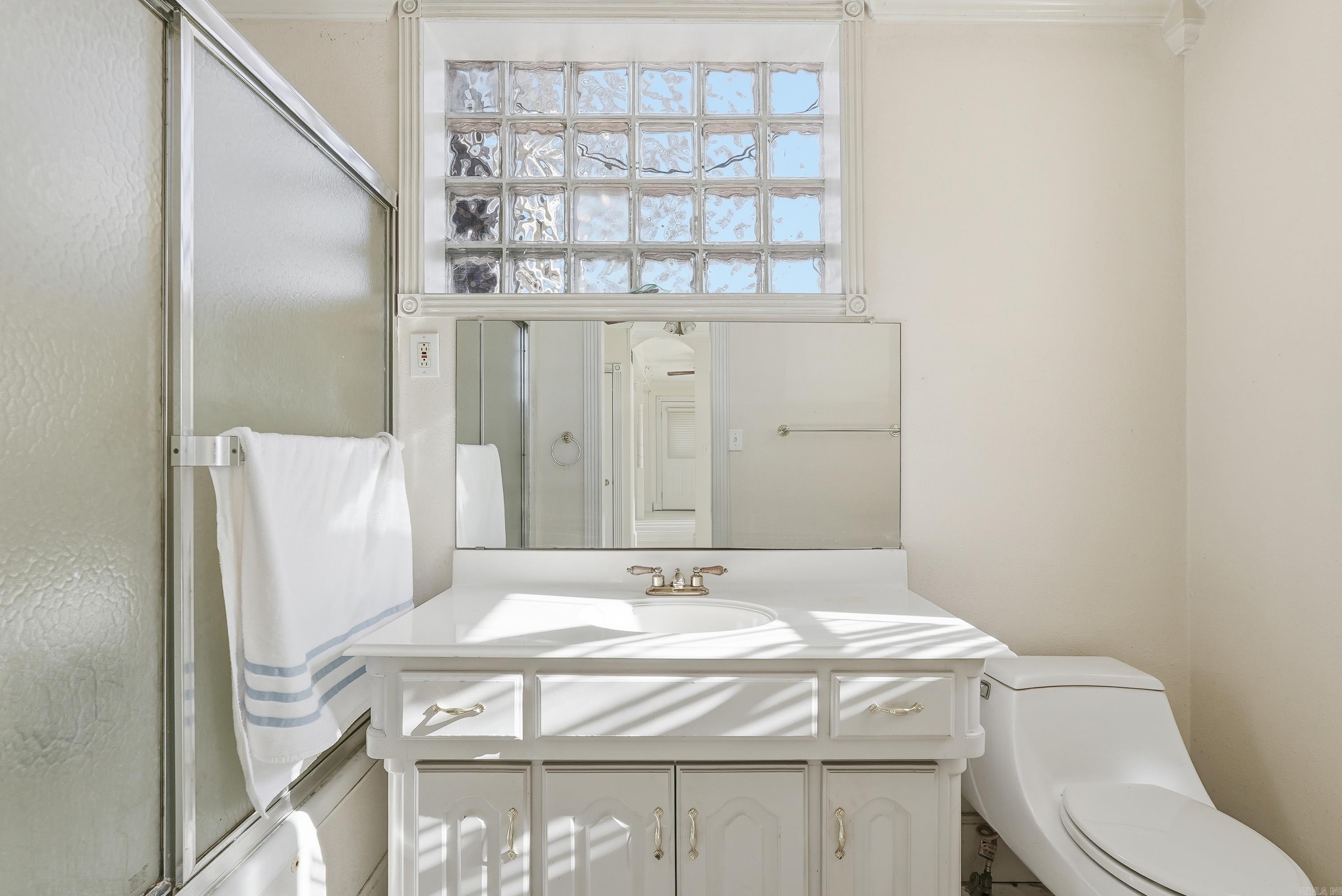 TWIN POINTS - Residential