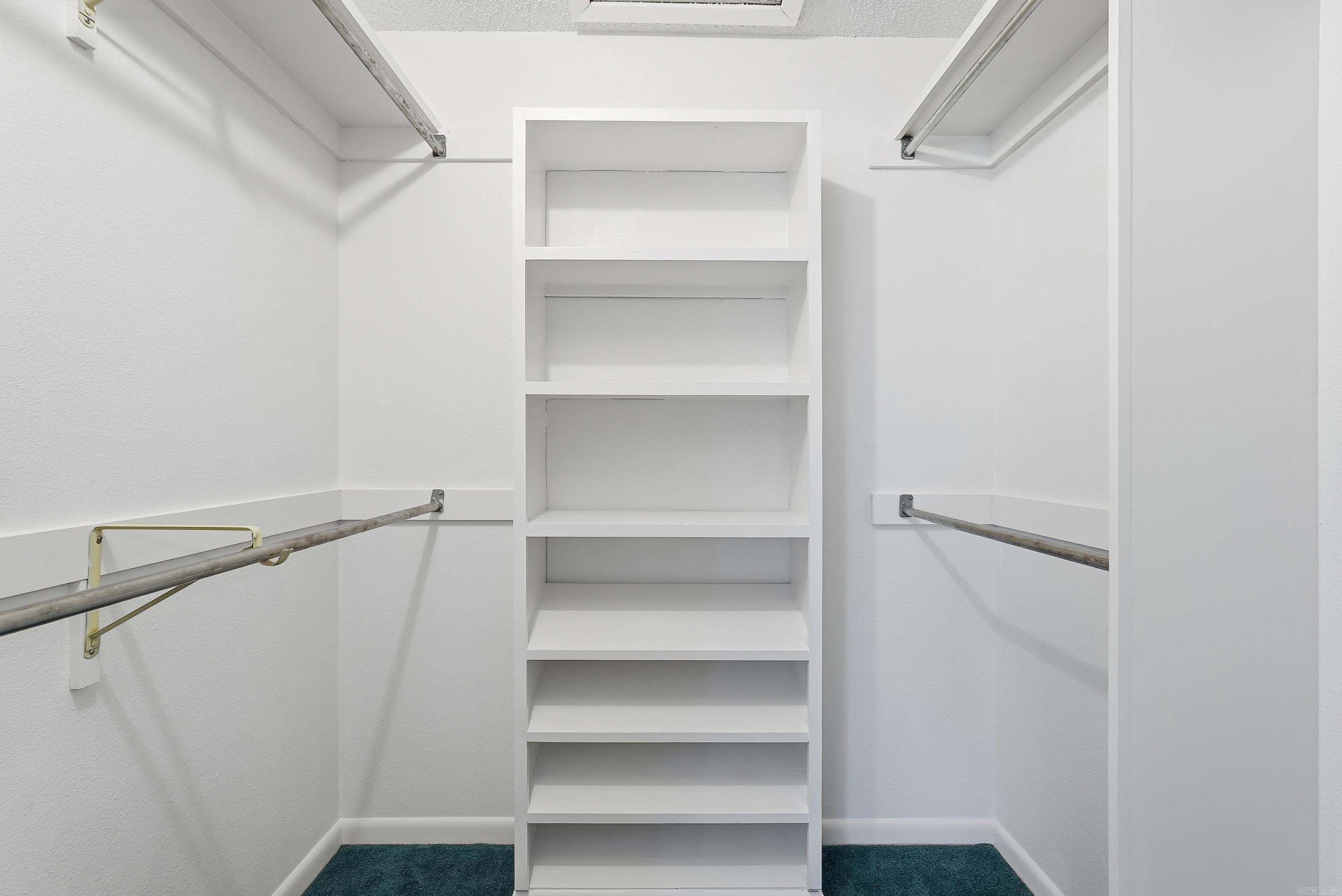 TWIN POINTS - Residential